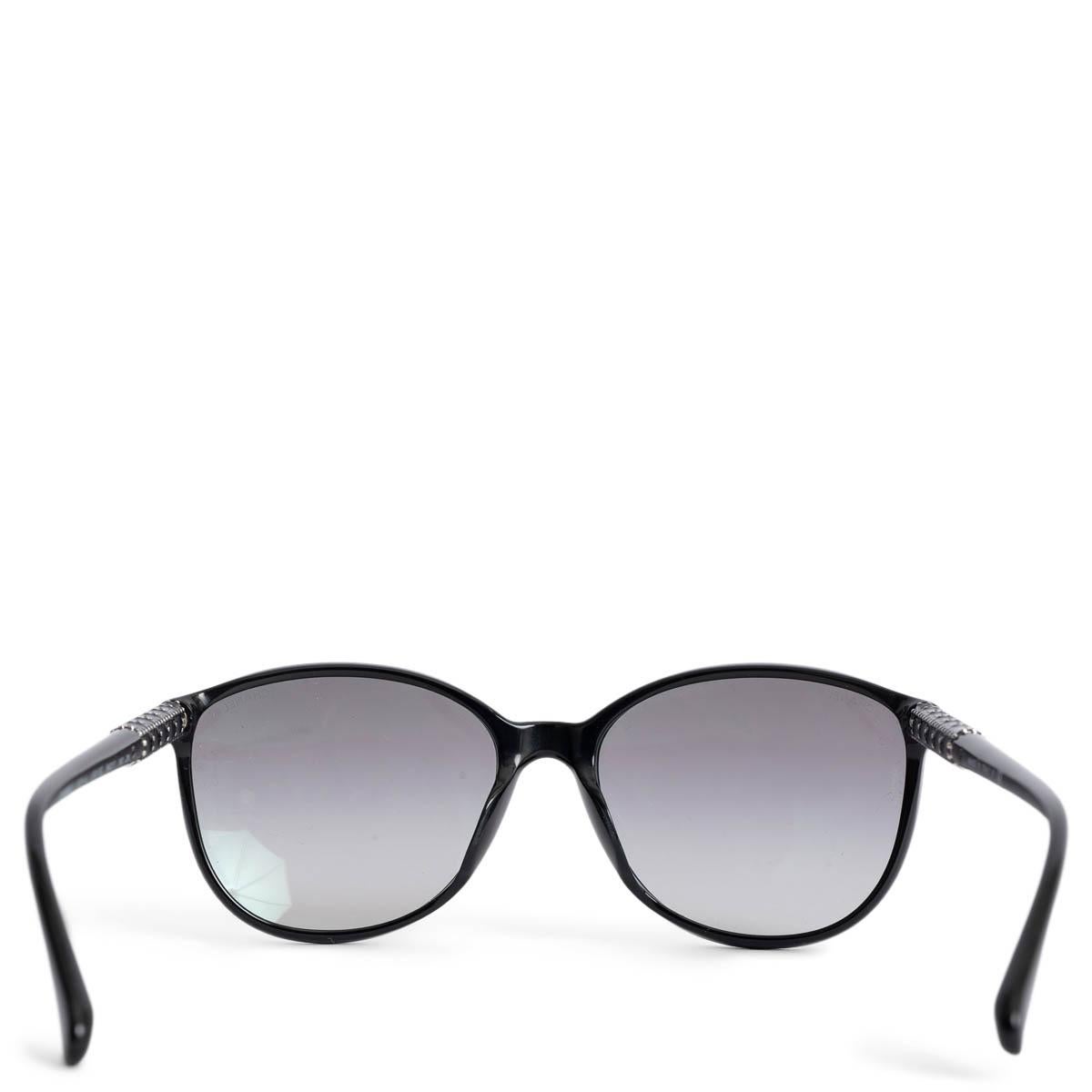 Women's CHANEL black acetate STUDDED CAT-EYE Sunglasses 5207-A For Sale