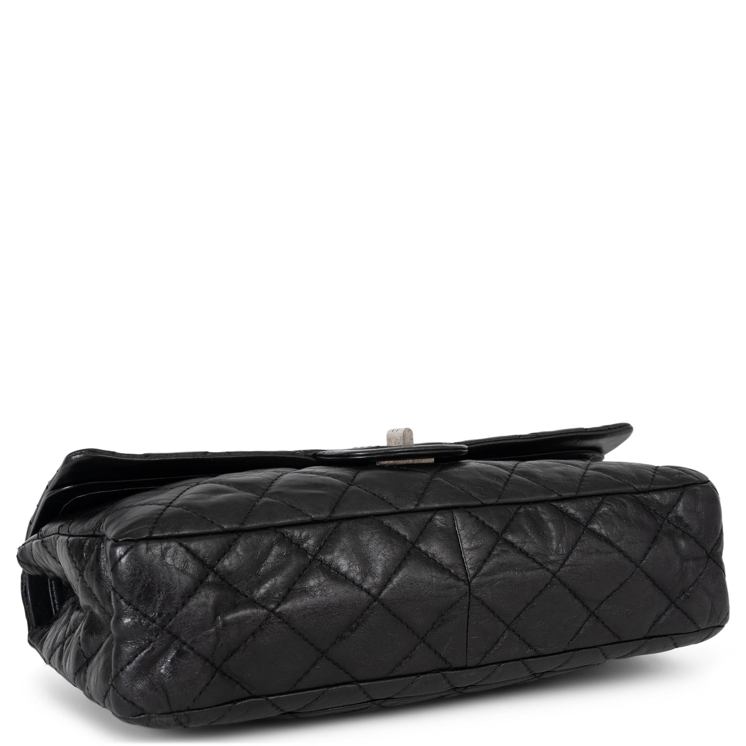 Chanel nero Pelle di vitello invecchiata 2.55 REISSUE 227 MAXI FLAP Borsa a tracolla In condizioni ottime in vendita a Zürich, CH