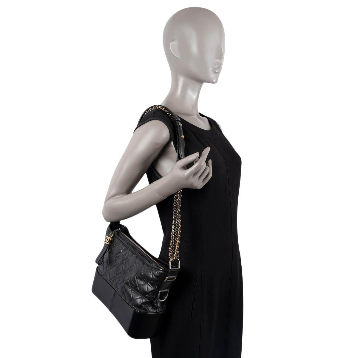 CHANEL black Aged Calfskin leather GABRIELLE MEDIUM HOBO Shoulder Bag For Sale 5