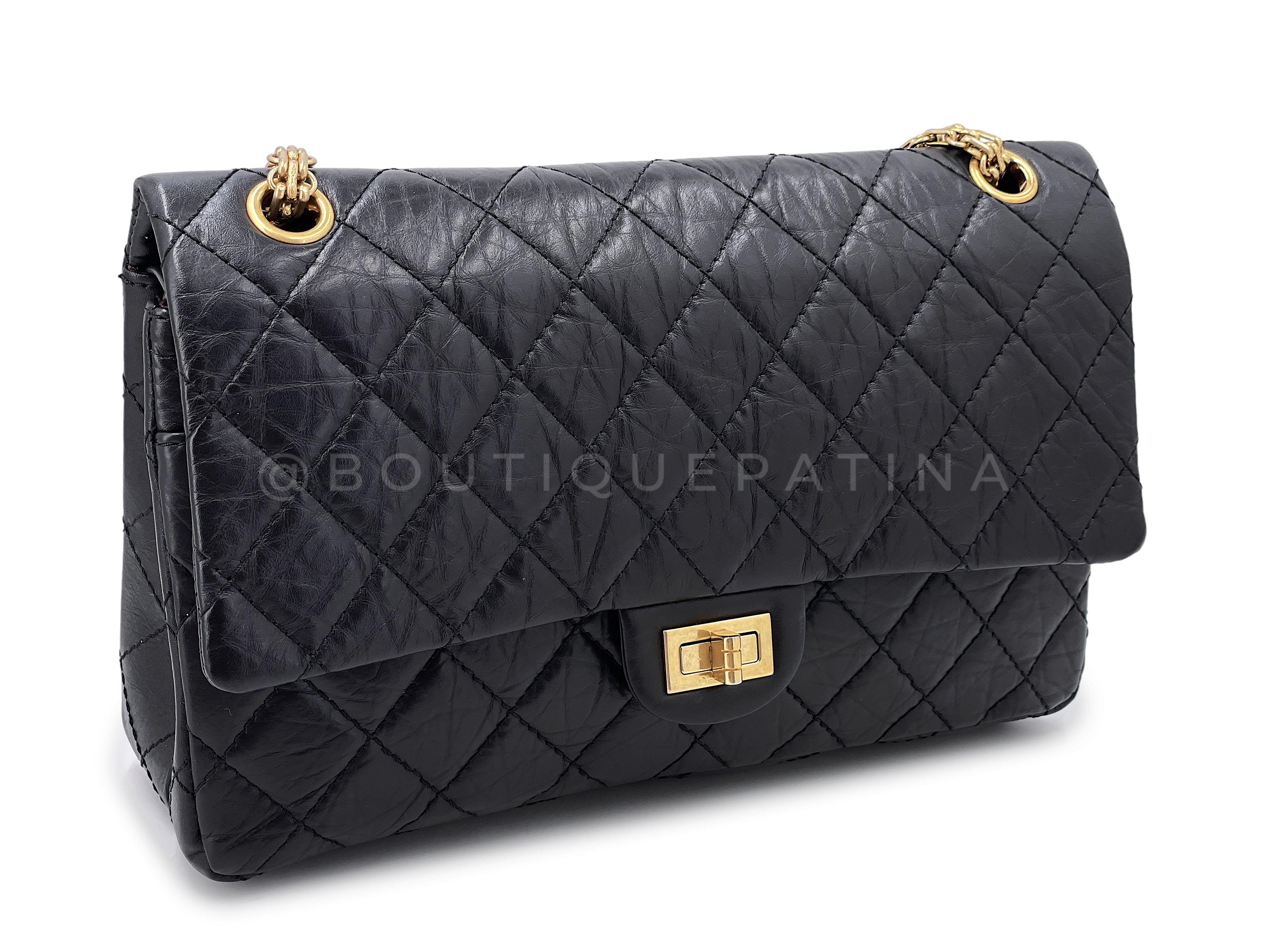 Chanel Black Aged Calfskin Reissue Medium 226 2.55 Flap Bag GHW 66864 In Excellent Condition For Sale In Costa Mesa, CA