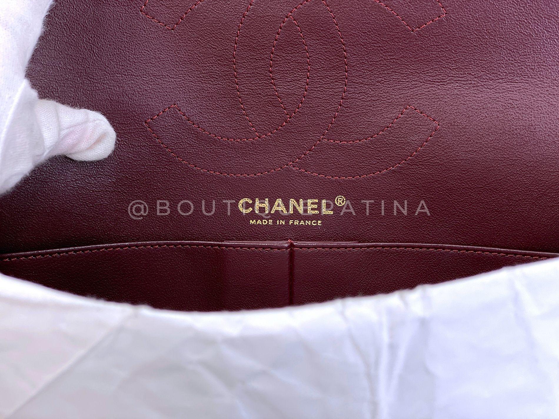 Chanel Black Aged Calfskin Reissue Medium 226 2.55 Flap Bag GHW 67076 en vente 6