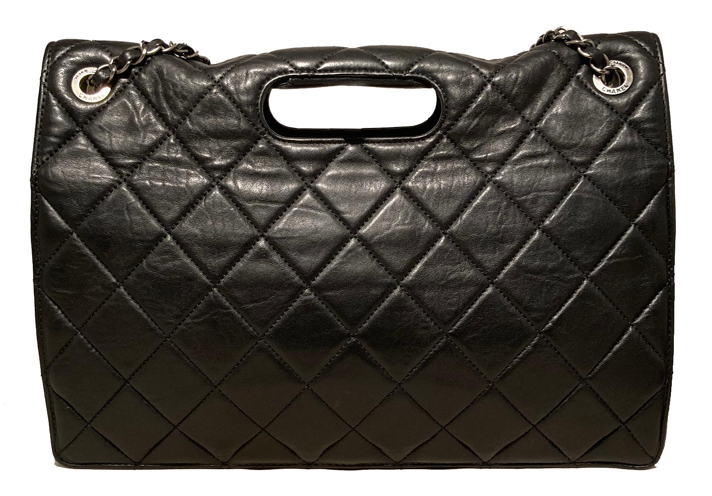 Chanel Black Aged Calfskin Take Away Flap Bag In Excellent Condition In Philadelphia, PA