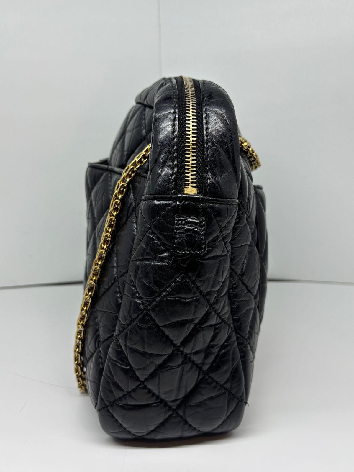 Chanel grand sac pour appareil photo réédition en vente 5