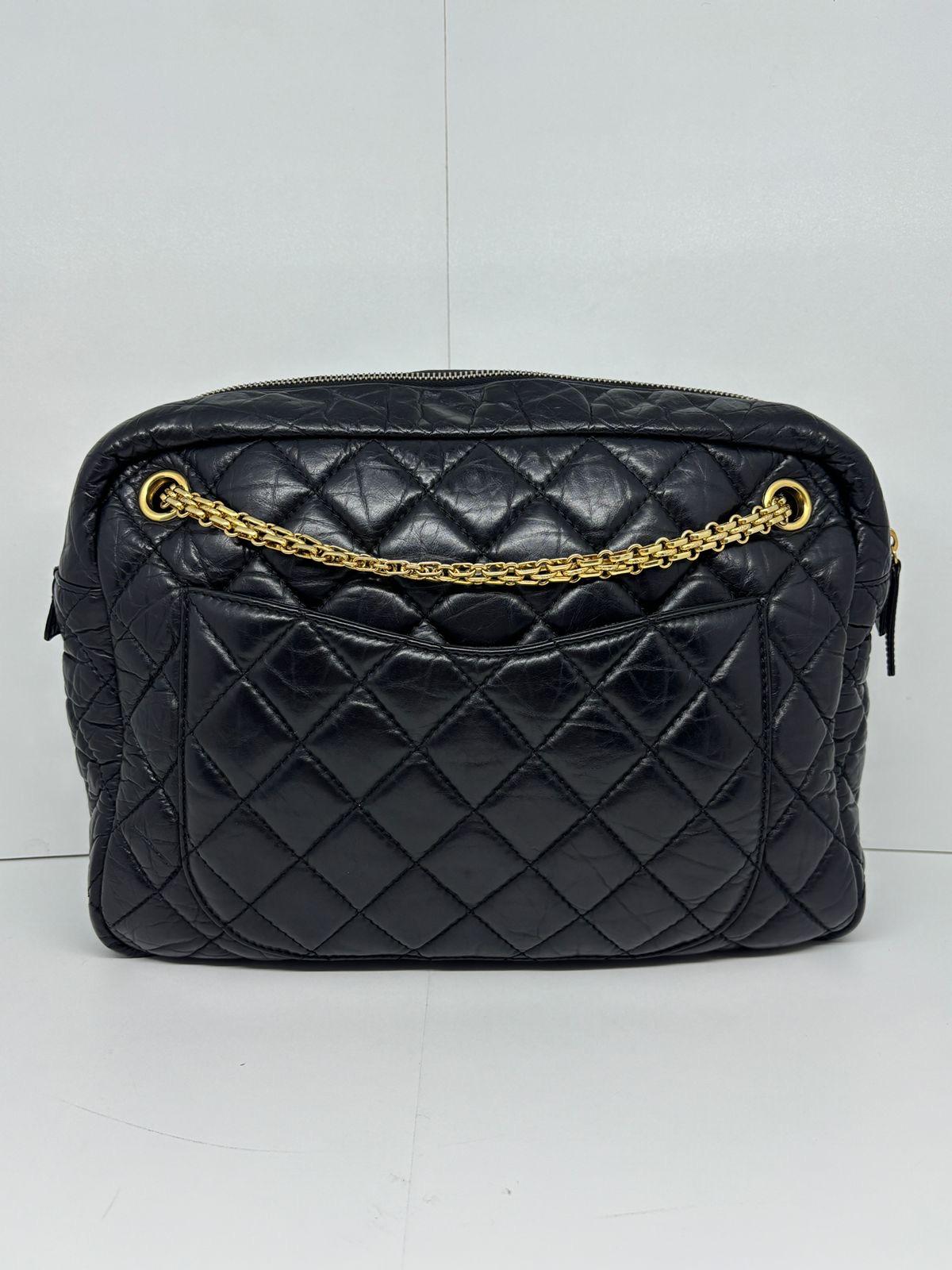 Chanel grand sac pour appareil photo réédition Bon état - En vente à Jakarta, Daerah Khusus Ibukota Jakarta