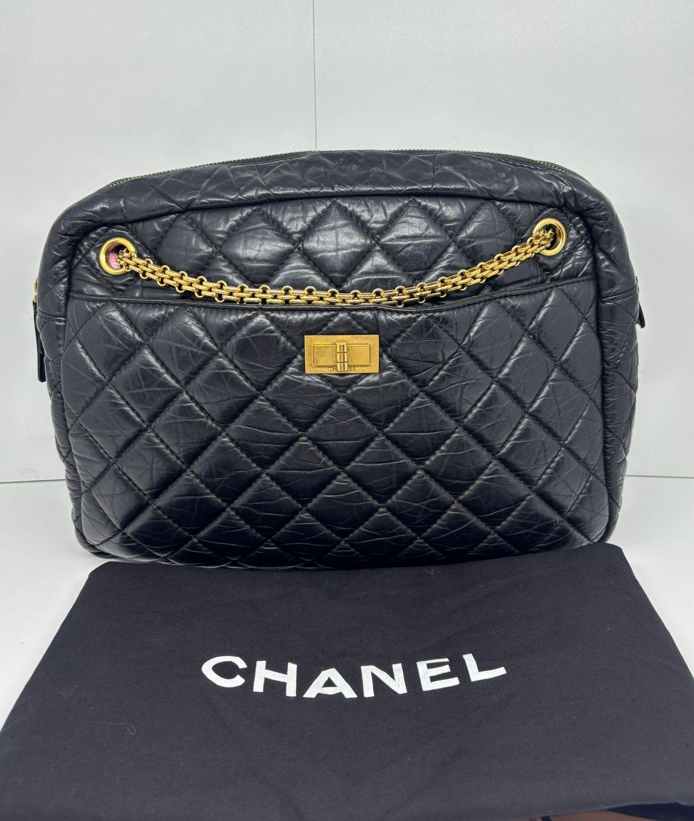 Chanel grand sac pour appareil photo réédition Unisexe en vente
