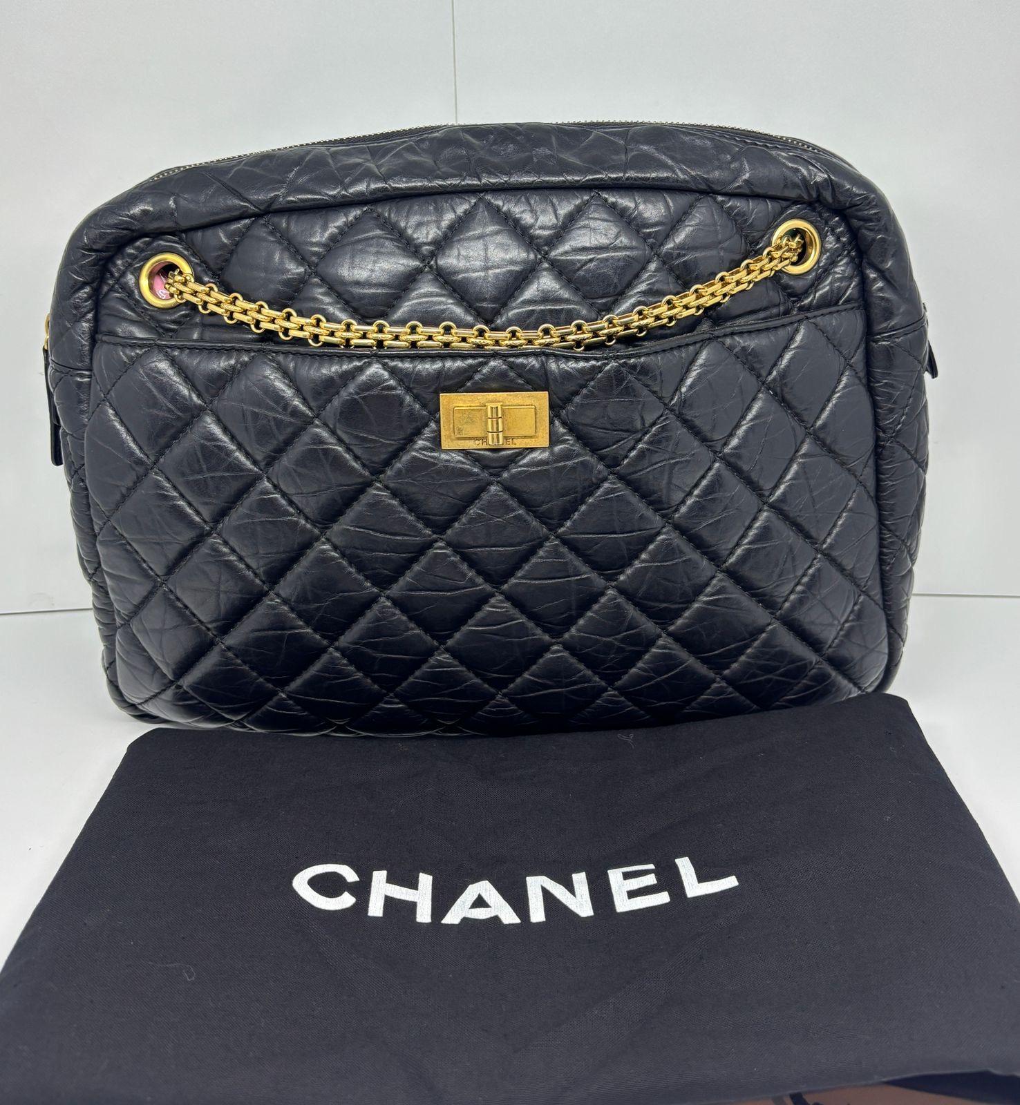 Chanel grand sac pour appareil photo réédition en vente 2