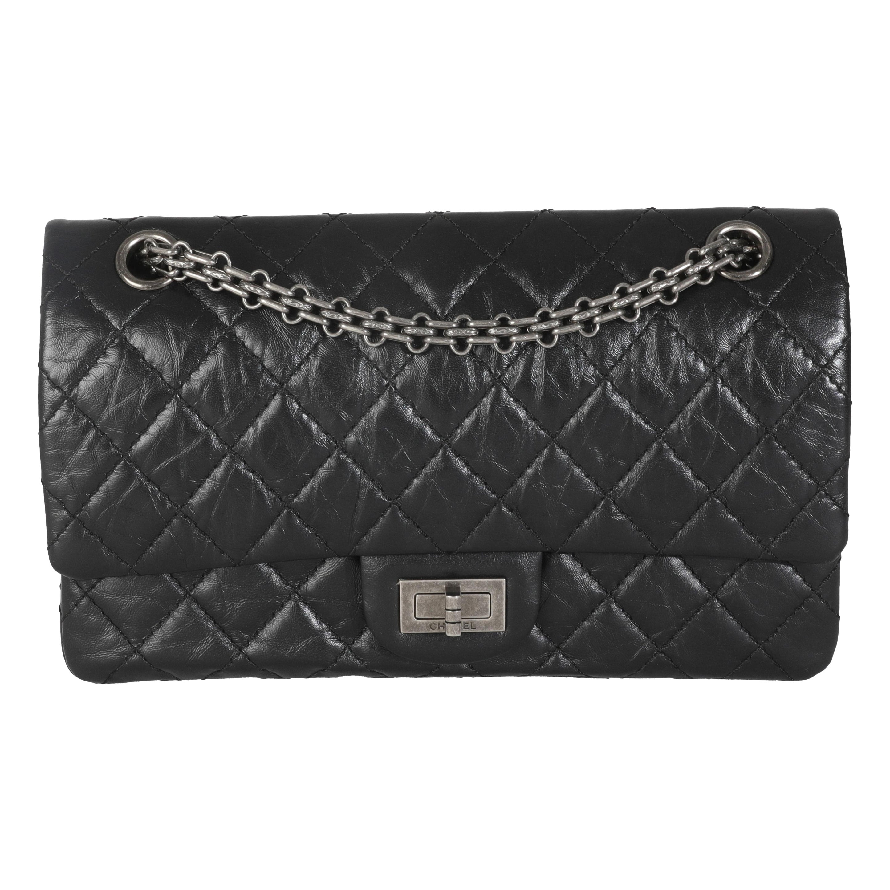 Chanel Borsa in pelle di vitello trapuntata nera invecchiata 2.55 Small Reissue 225 Flap