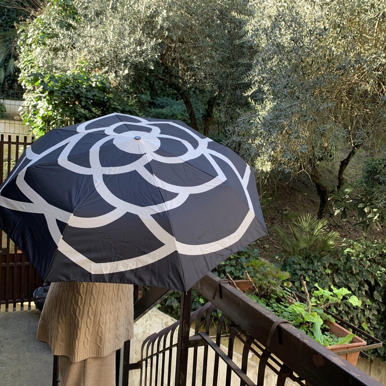 Chanel Black and Beige Camellia Umbrella with Chain Bag Case For Sale at 1stDibs Chanel Black and Beige Camellia Umbrella with Chain Bag Case For Sale at 1stDibs