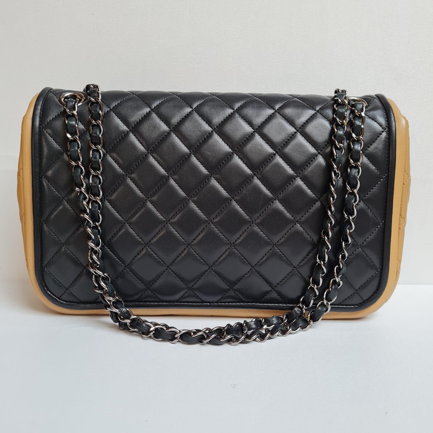 Chanel Black and Beige Lambskin Quilted Twist Two Tone Jumbo Single Flap Bag For Sale 6