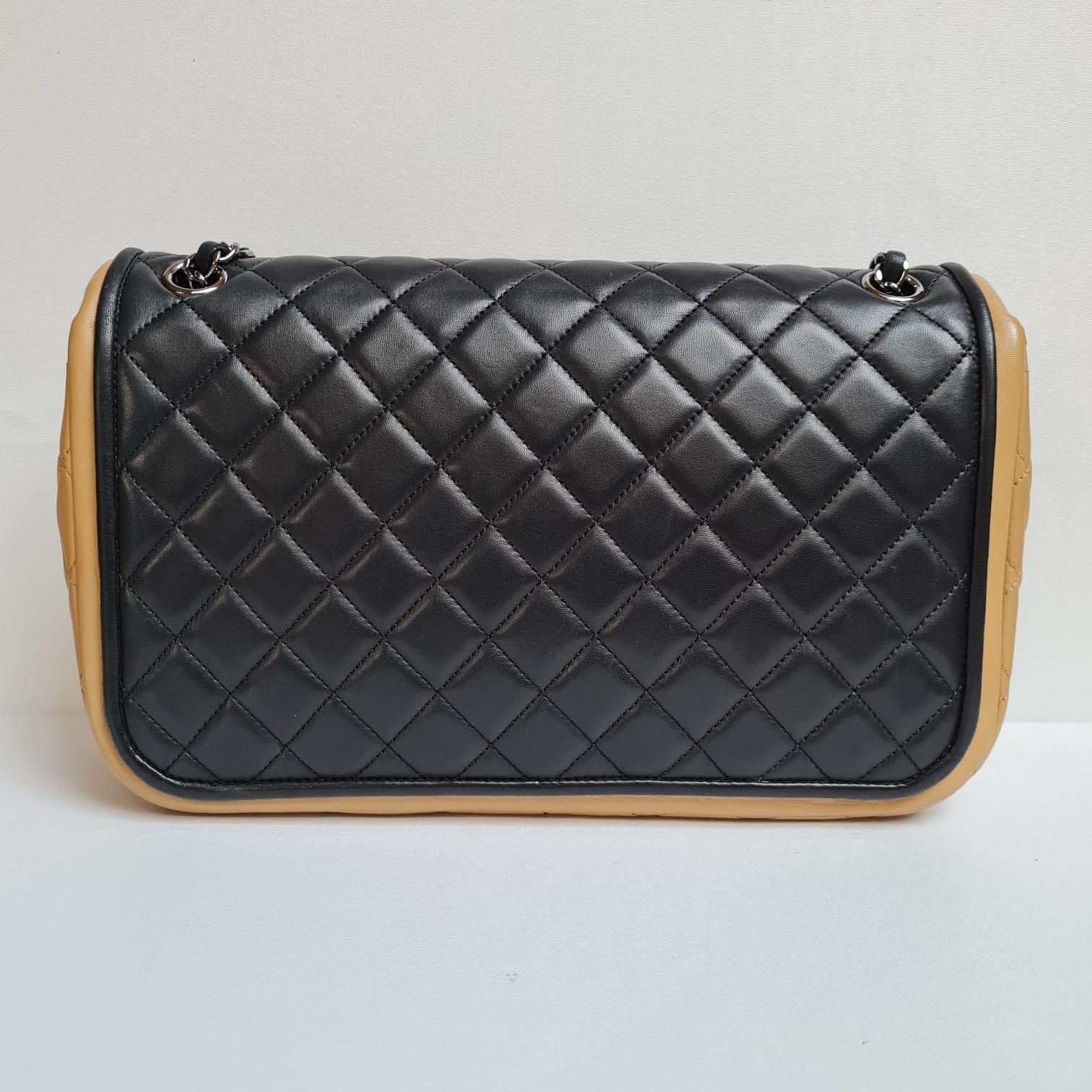 Chanel Black and Beige Lambskin Quilted Twist Two Tone Jumbo Single Flap Bag For Sale 12