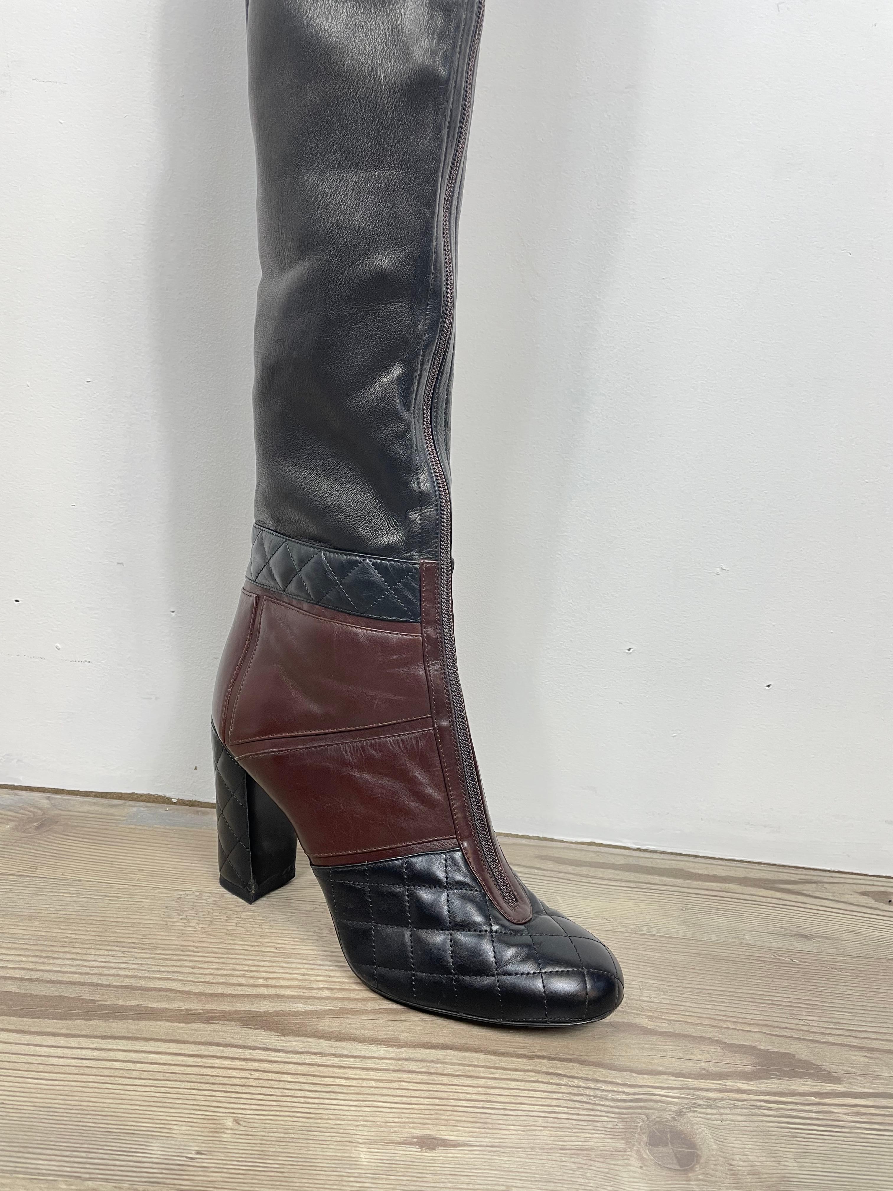 Chanel black and brown leather boots In Excellent Condition In Carnate, IT