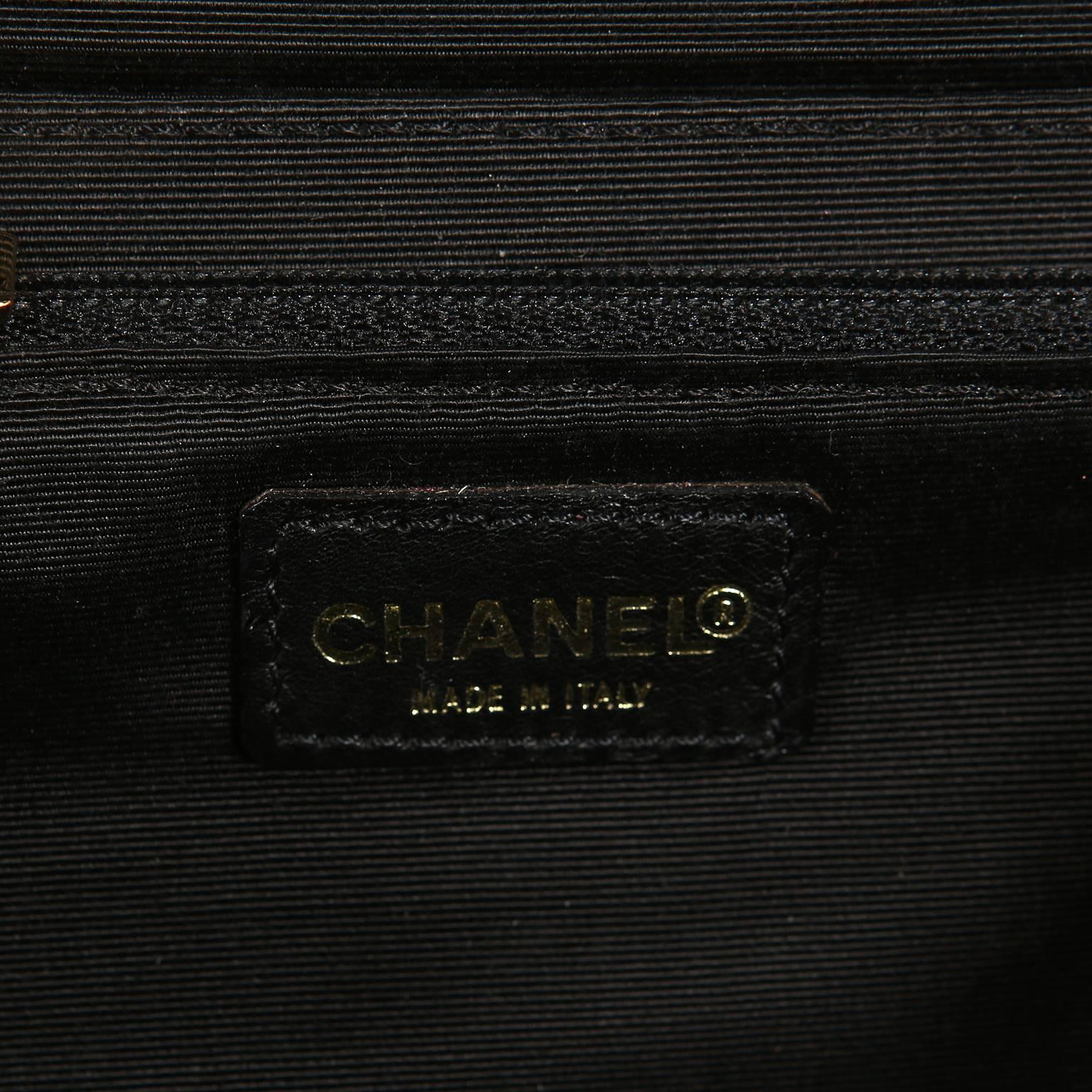 Chanel Black and Cream Bakelite Small Shoulder Bag 4