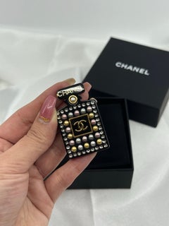 CHANEL Black and Gold CC Logo Perfume Bottle Brooch