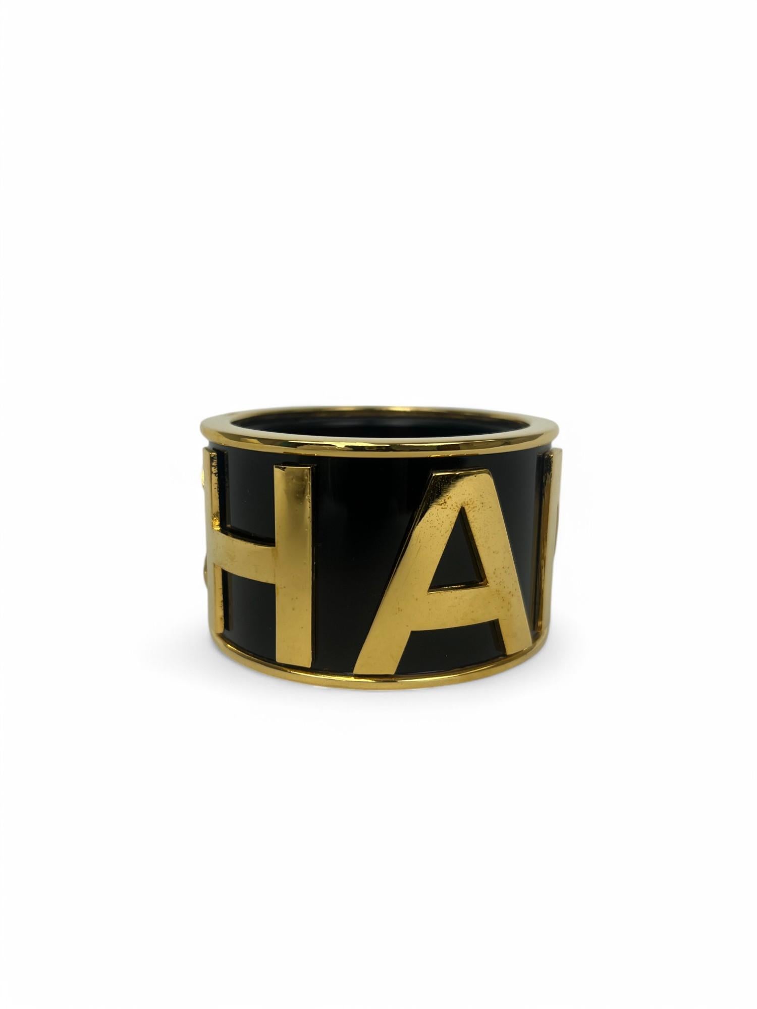 Chanel Black and Gold Cuff 1990/1991 In Excellent Condition For Sale In West Hartford, CT
