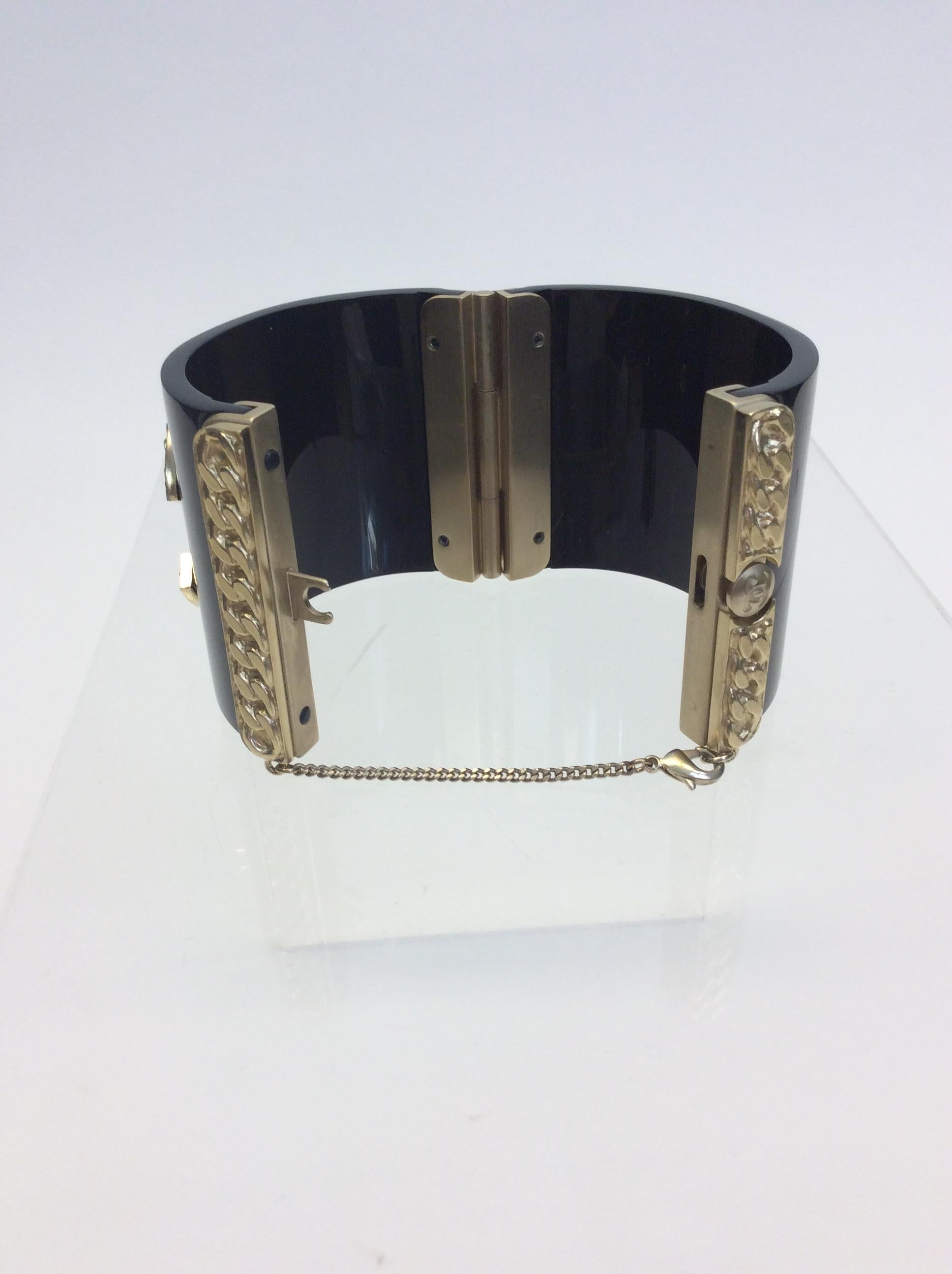 Women's Chanel Black and Gold Lucite Cuff For Sale