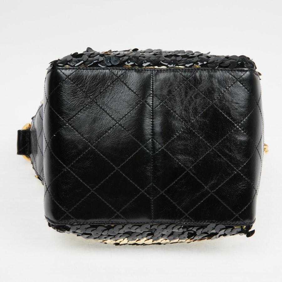 Chanel Black and Gold Sequins Bag 5