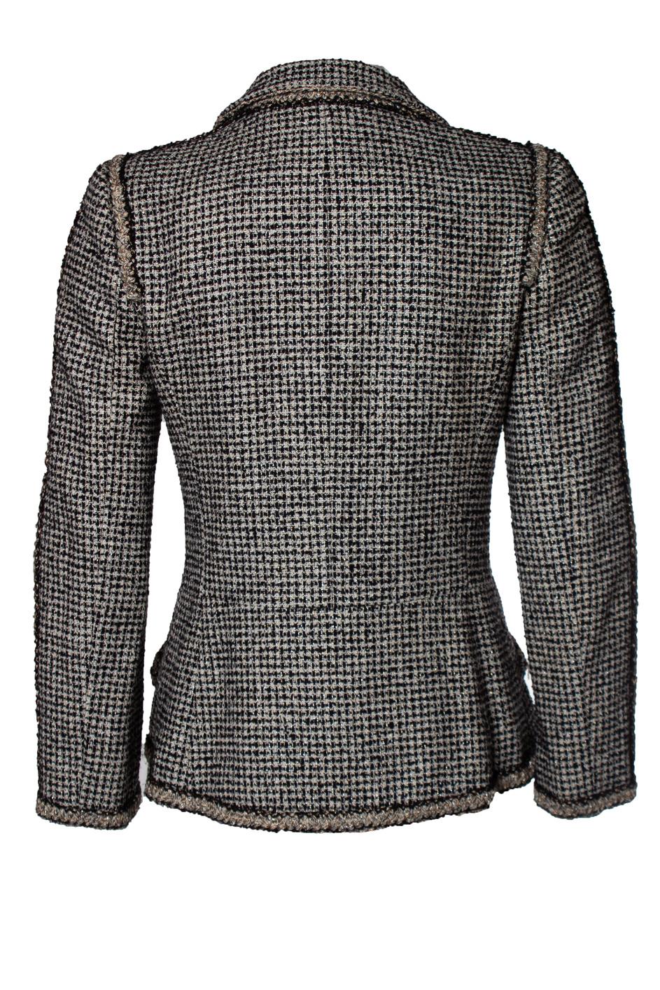 Chanel, black and gold tweed jacket In Good Condition For Sale In AMSTERDAM, NL