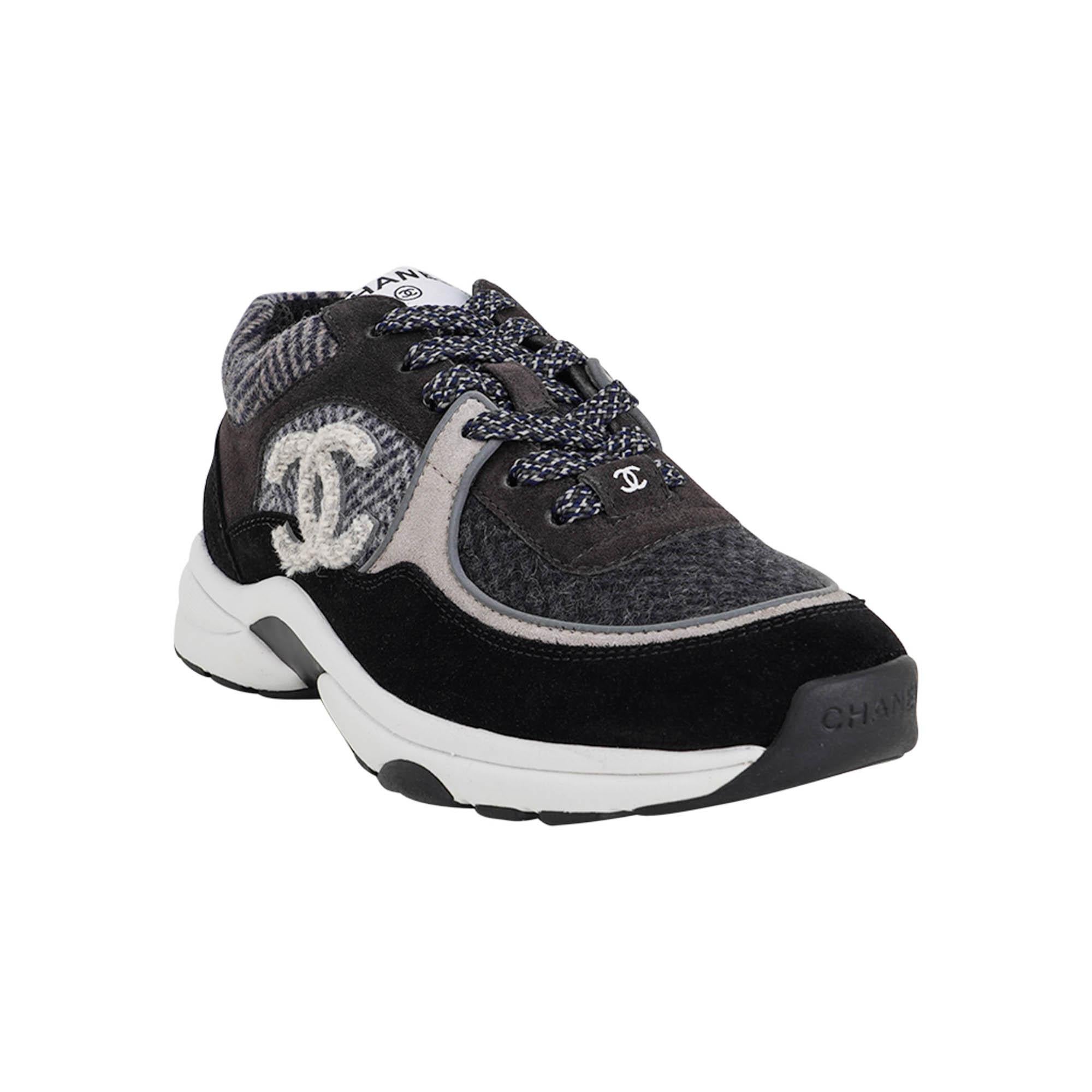 Chanel Black and Gray CC Low Top Sneakers 37.5 For Sale 1