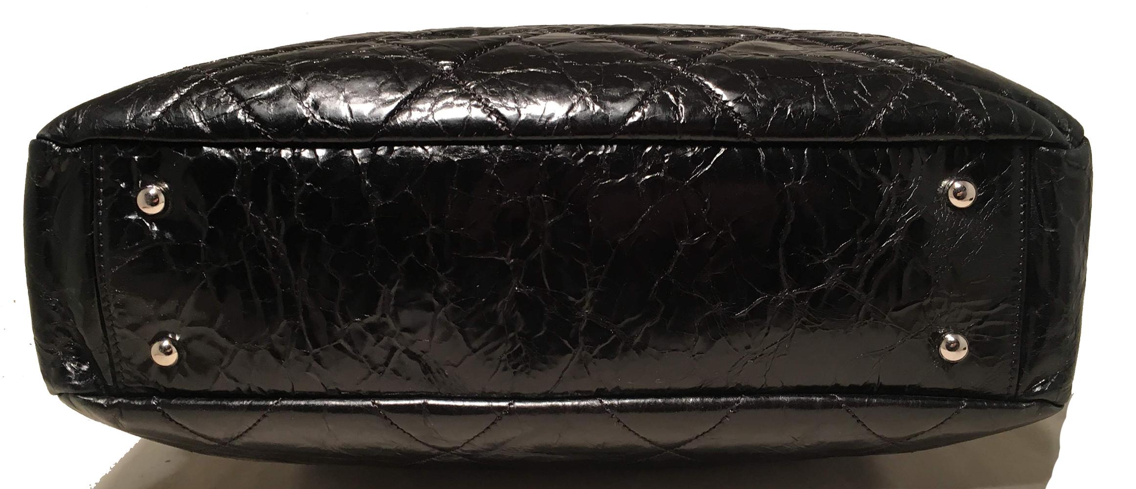 Chanel Schwarze und graue Portobello-Tasche im Zustand „Hervorragend“ im Angebot in Philadelphia, PA