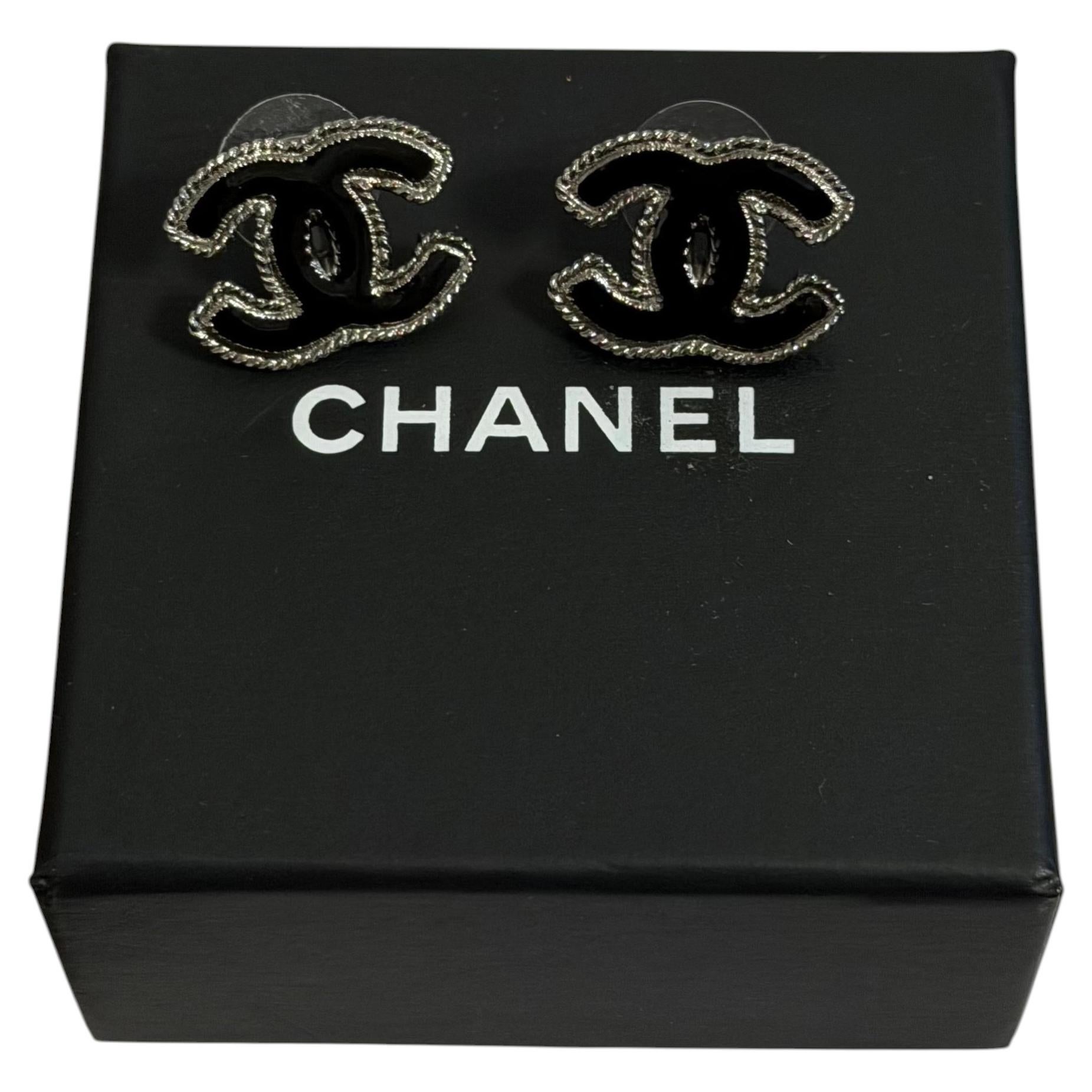 CHANEL Black and Silver CC Logo Stud Earrings For Sale