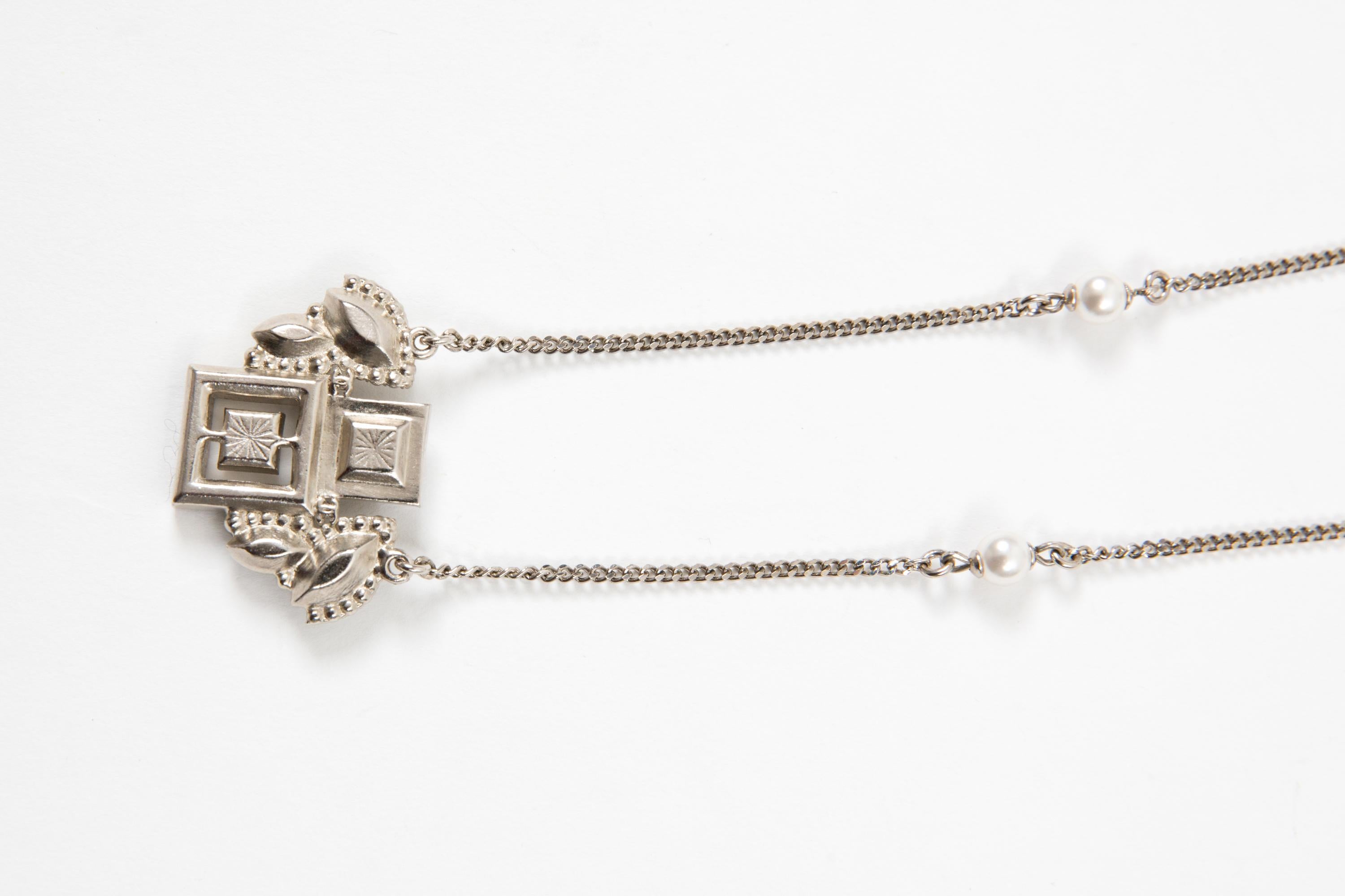 Women's Chanel Black and Silver Tone Chain Necklace For Sale