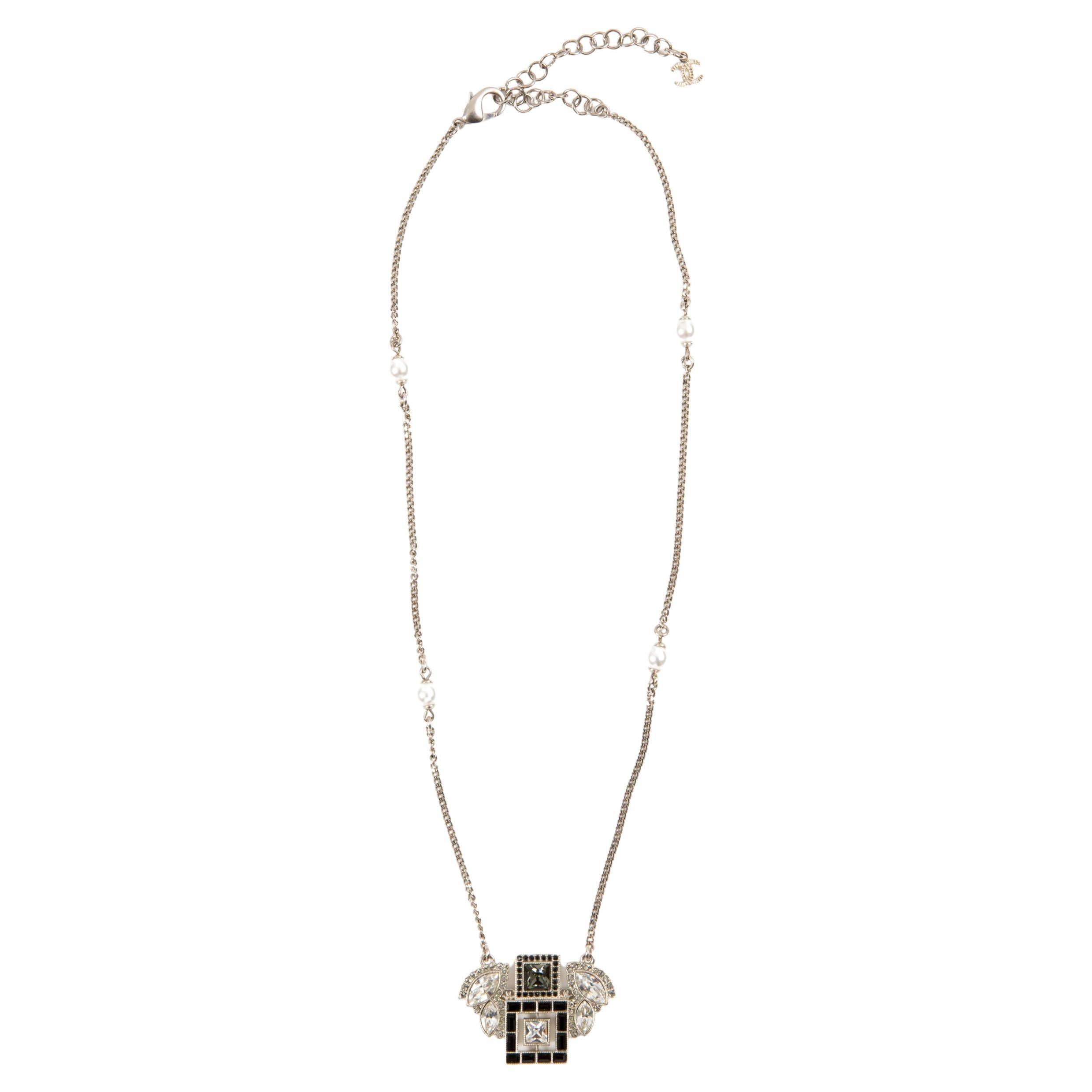 Chanel Black and Silver Tone Chain Necklace For Sale