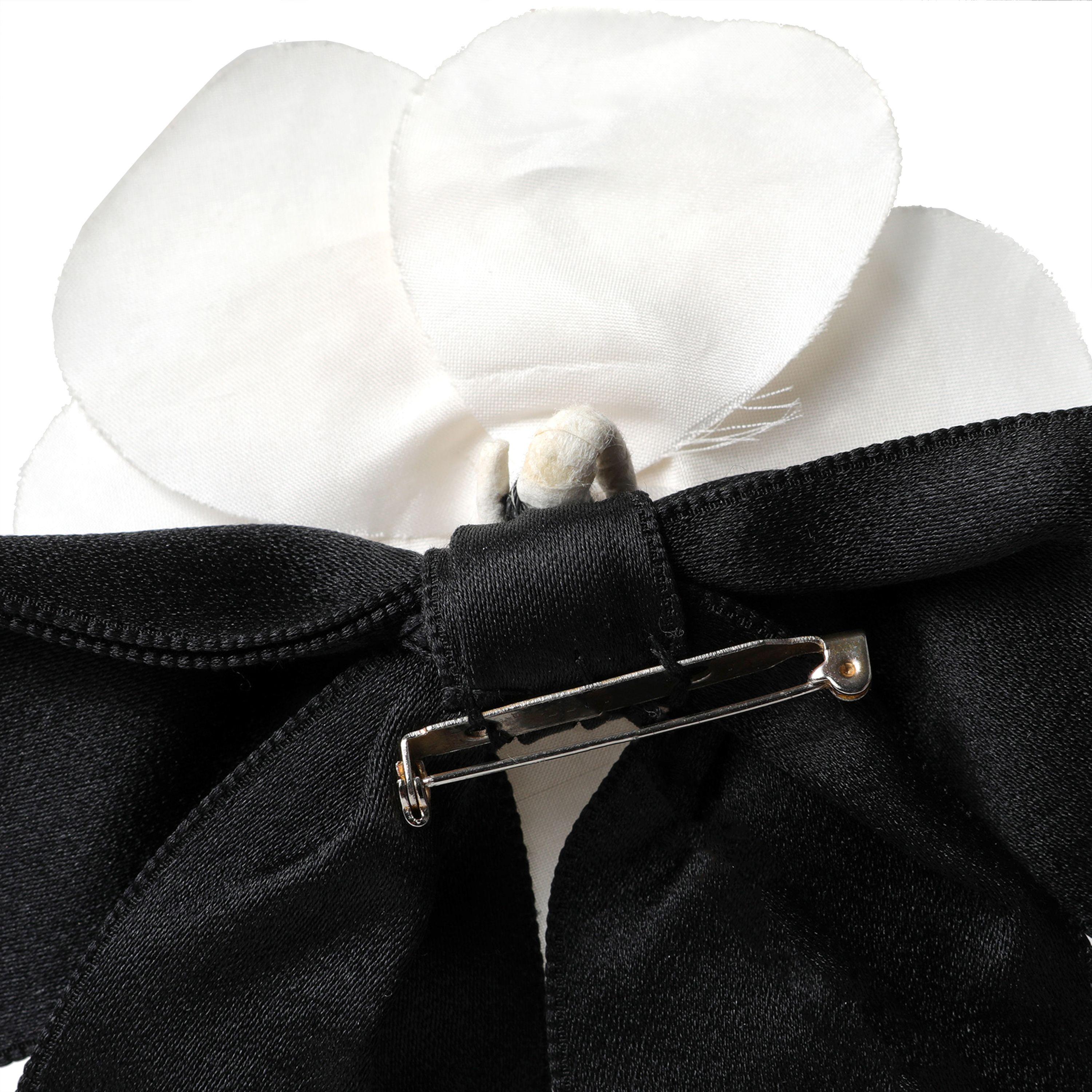 Chanel Black and White Camellia Flower Bow Pin In Excellent Condition For Sale In Palm Beach, FL