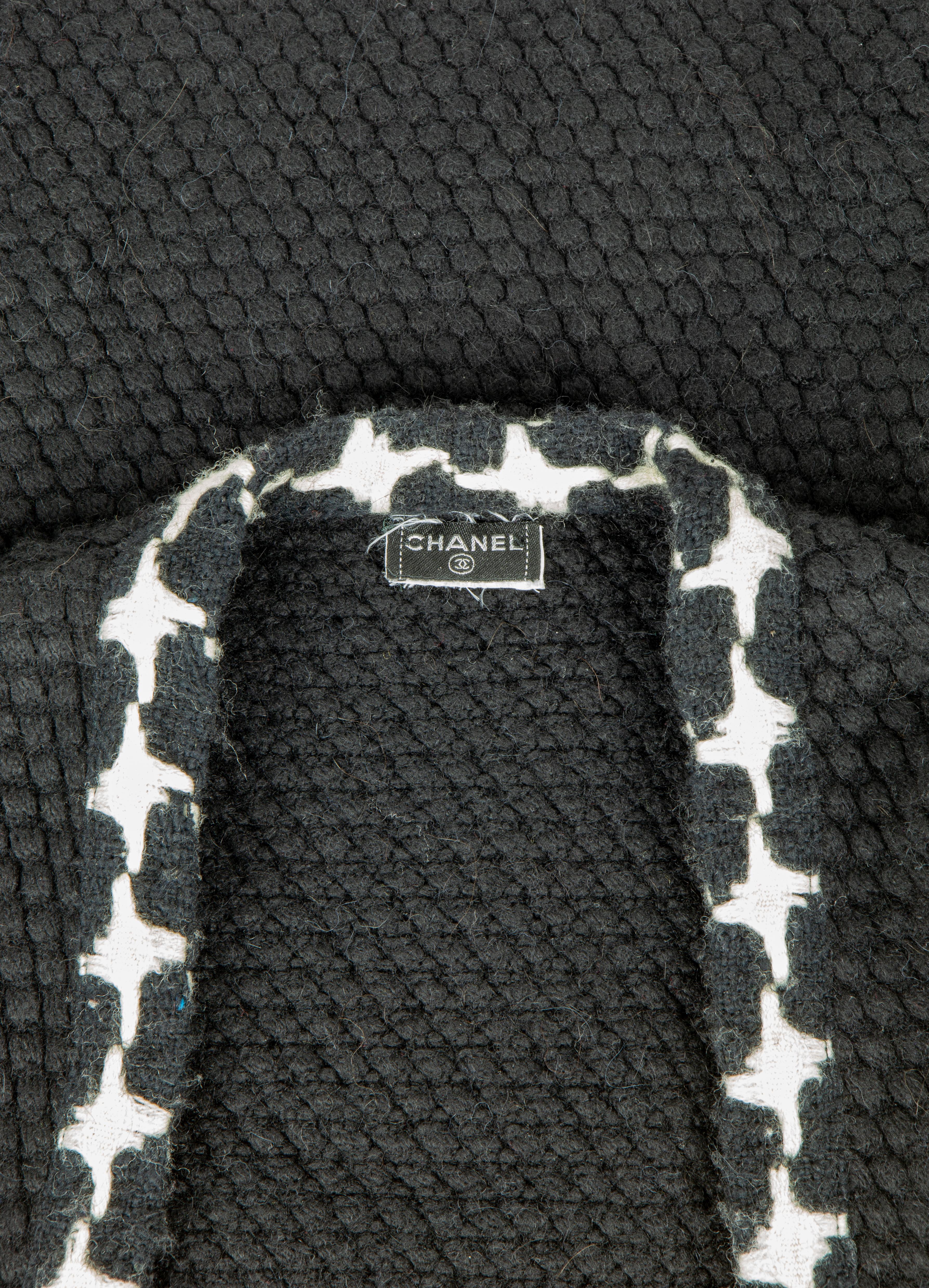 Chanel Black And White Cashmere Coat In Good Condition For Sale In London, GB