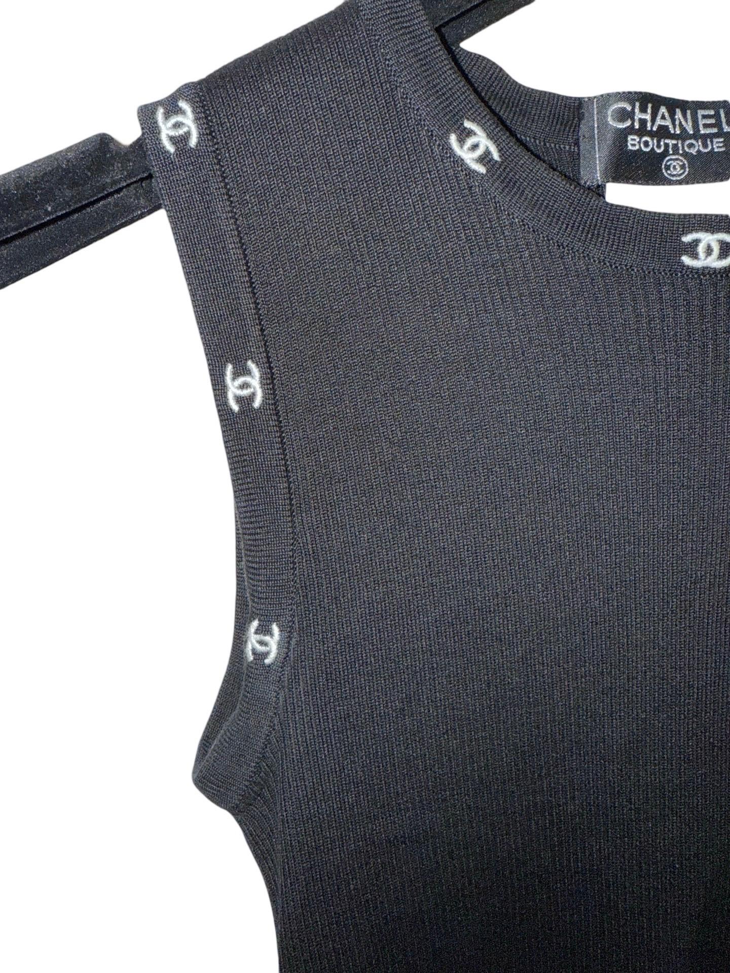 Black Chanel black and white CC cotton tank top For Sale