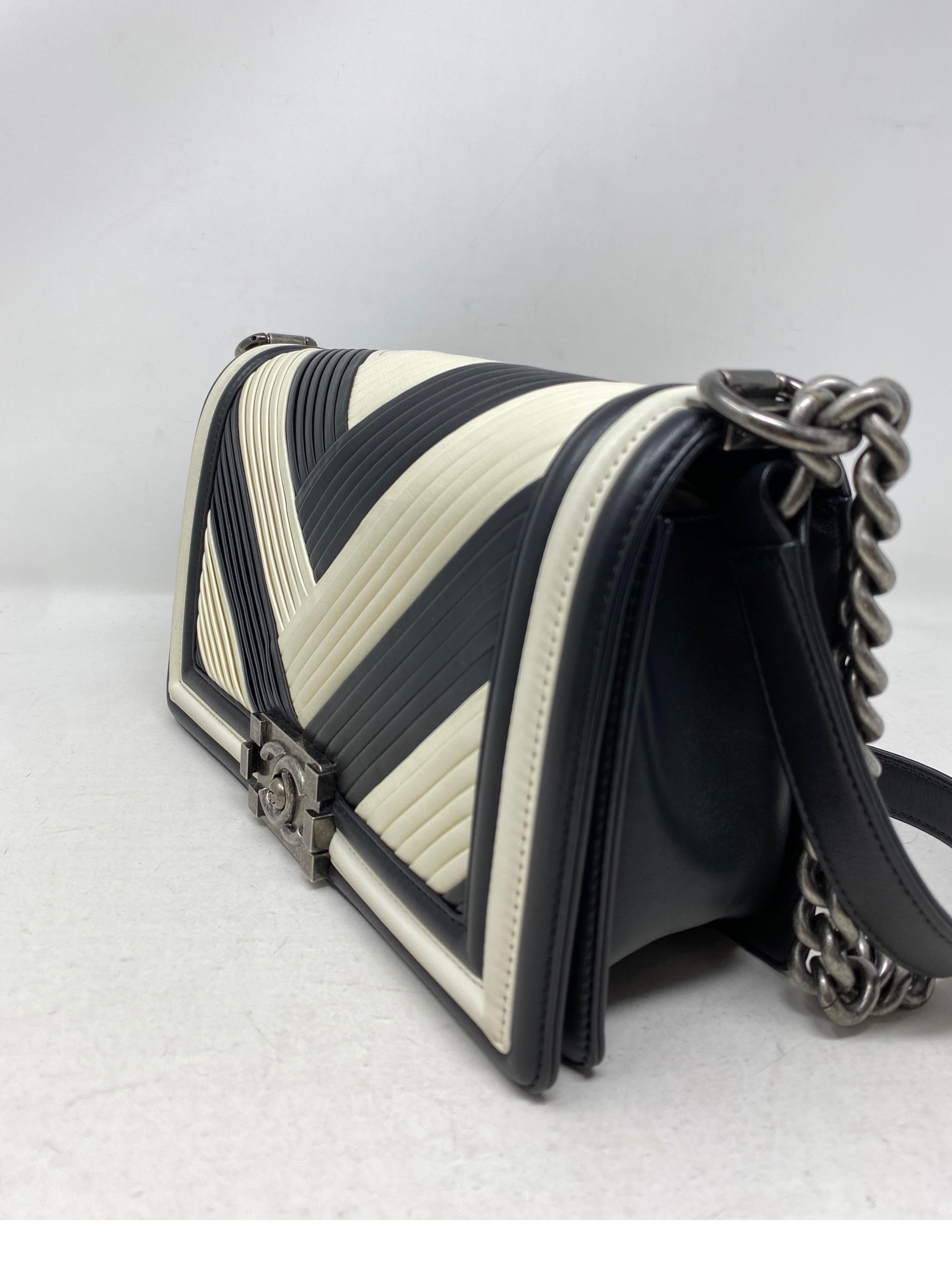 Chanel Black and White Chevron Boy Bag 8