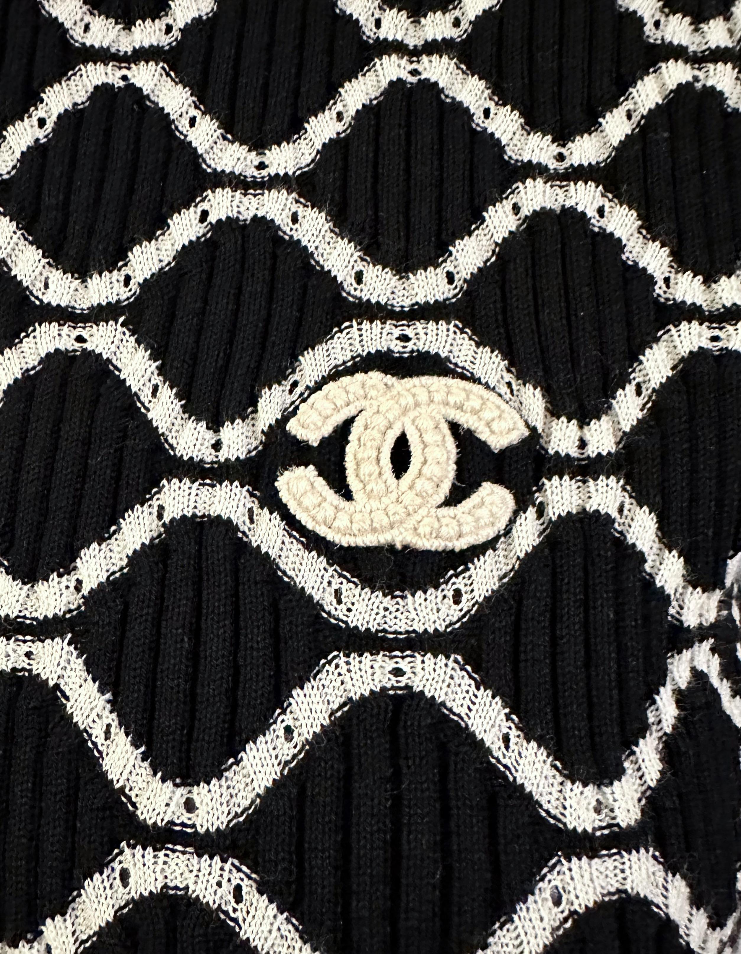 Women's Chanel Black and White Cotton Knit Top