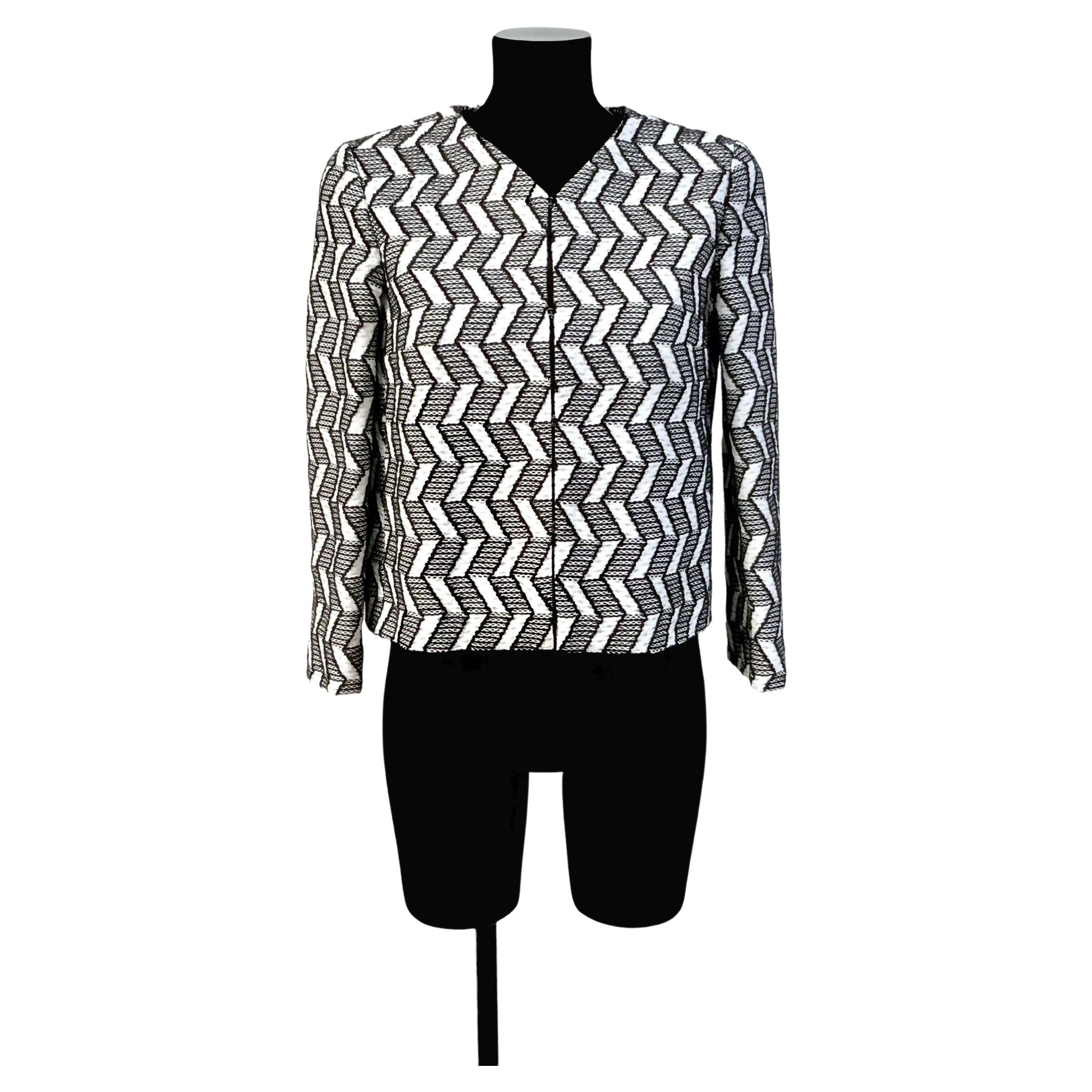 Chanel Black and White Geometric Design Tweed Jacket For Sale at