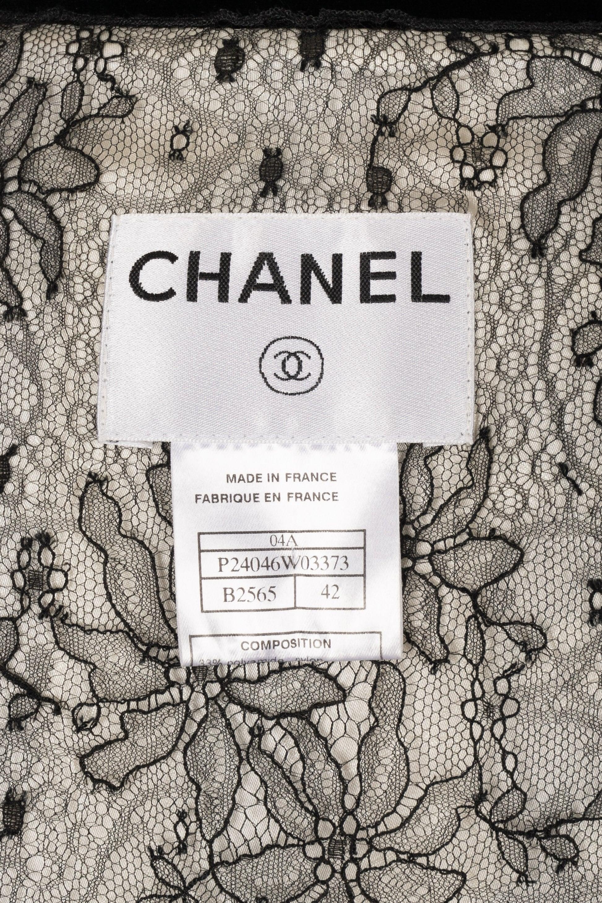 Veste Chanel noire et blanche avec col en velours en vente 5