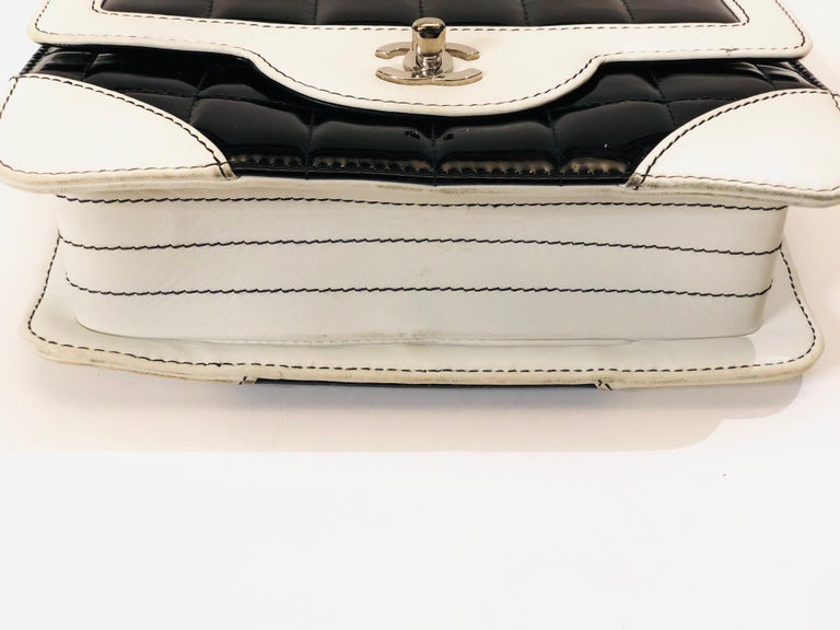 Chanel Black and  White Patent Leather Shoulder Strap bag  For Sale 2