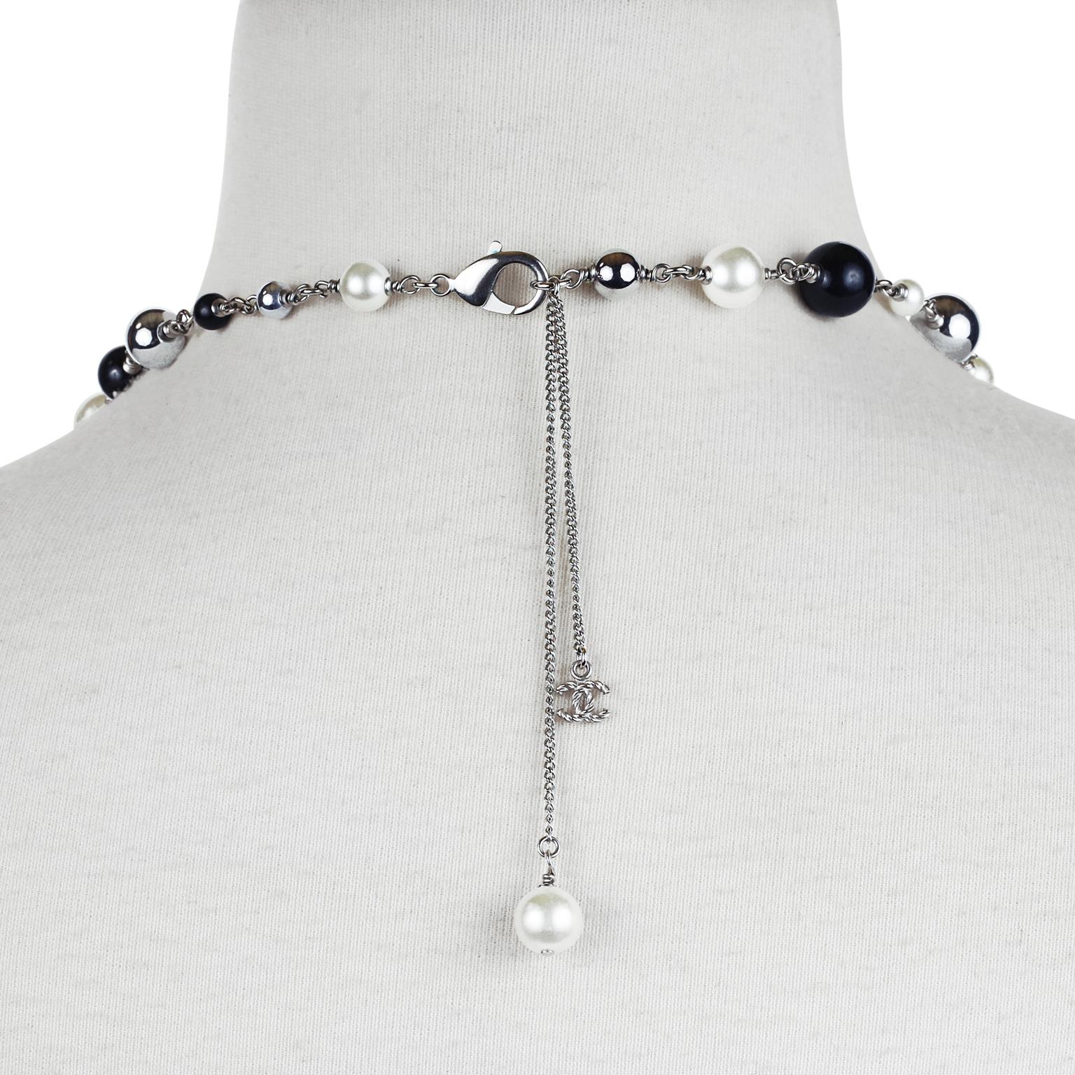Women's or Men's Chanel Black and White Pearl Enamel Long CC Necklace