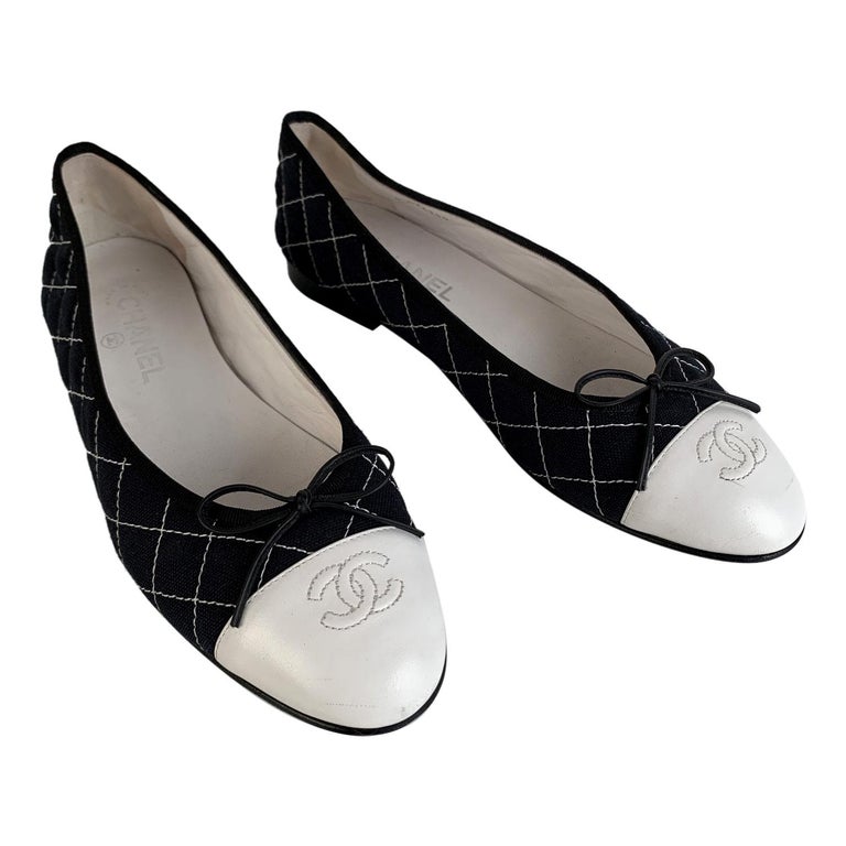 Chanel Black and White Quilted Ballet Flat Ballerina Shoes Size 41