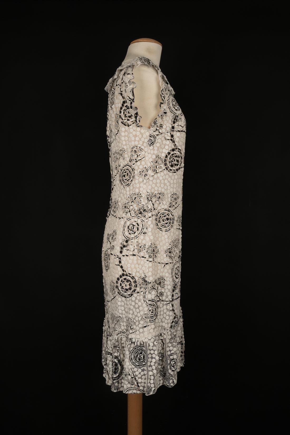 Chanel Black and White Silk Dress Spring, 2001 In Good Condition In SAINT-OUEN-SUR-SEINE, FR