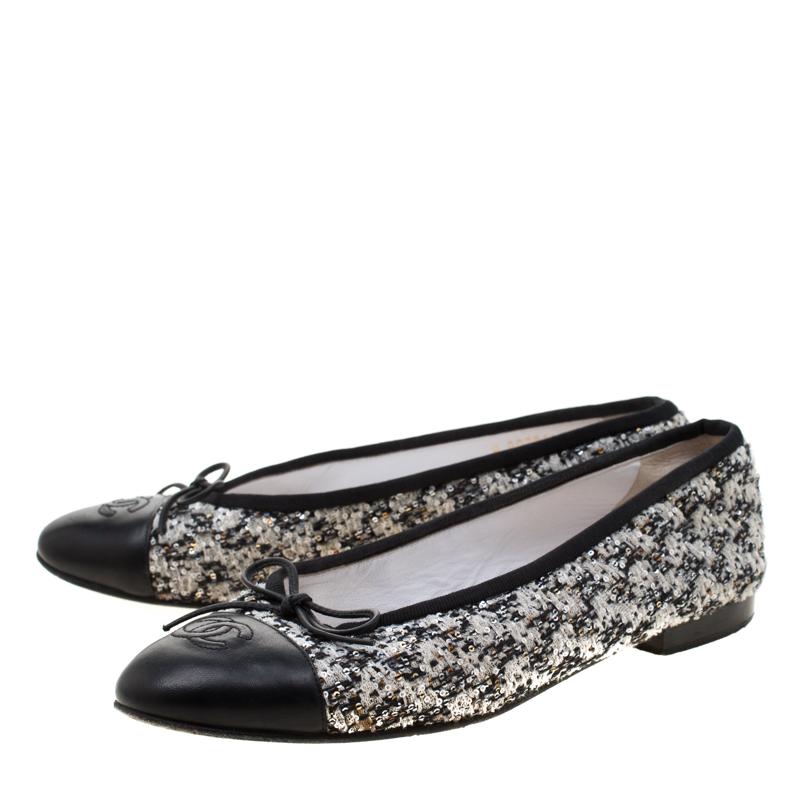 Chanel Black and White Tweed Cap Toe CC Bow Ballet Flats Size 38.5 3