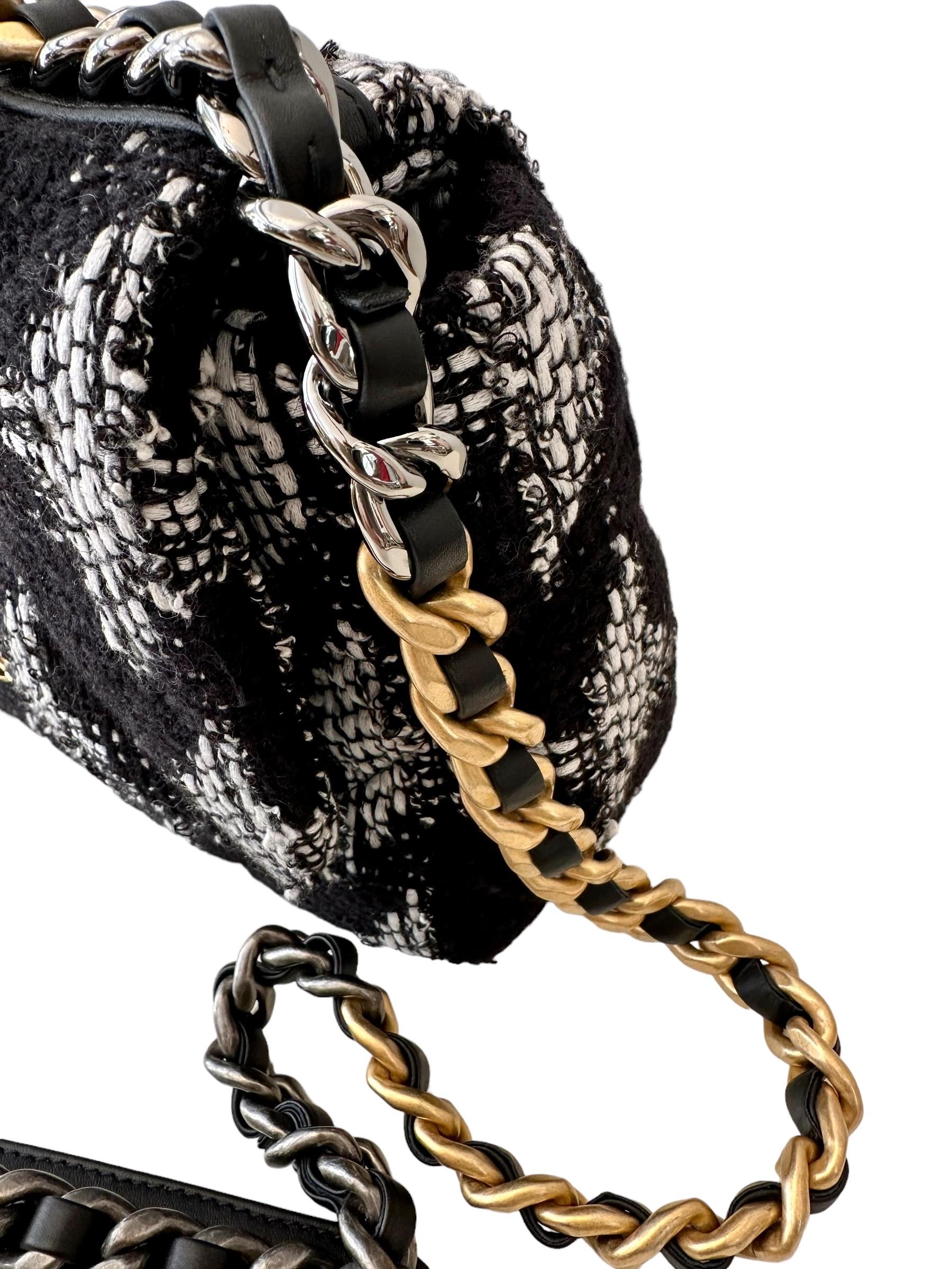 Chanel Black and White Tweed Chanel 19 Flap Bag 3
