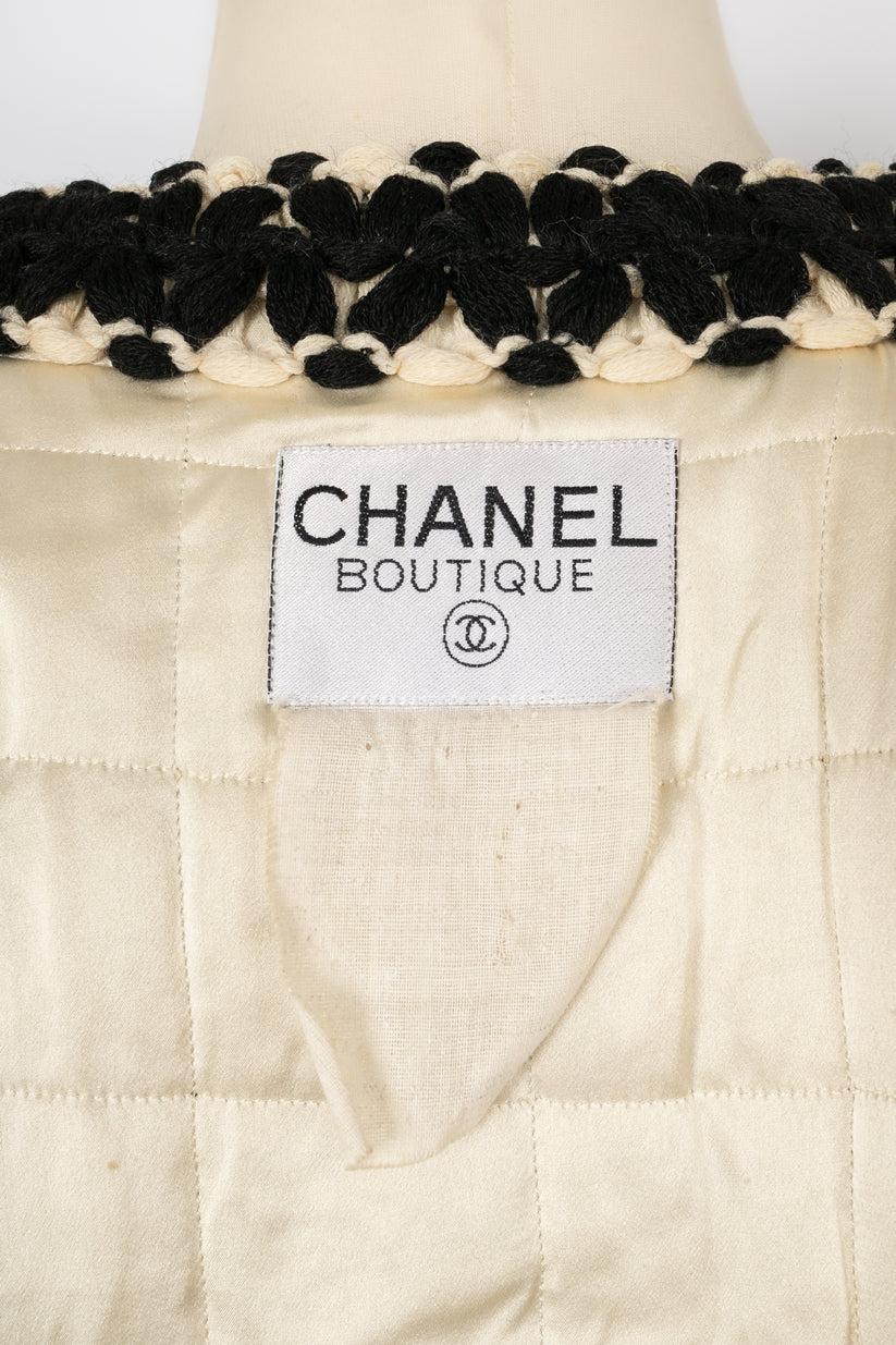 Chanel Schwarzer und weißer Tweed-Mantel 4