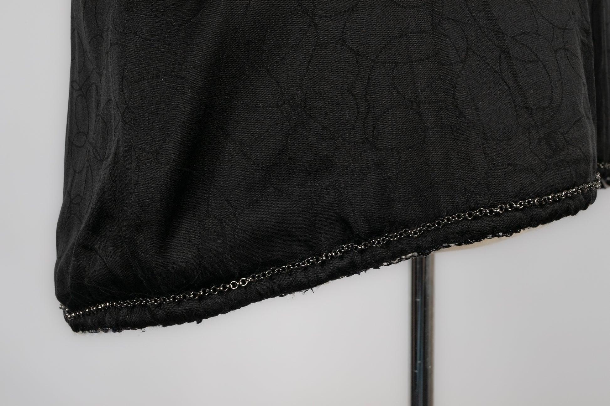 Chanel Black and White Tweed Jacket, 2006 7
