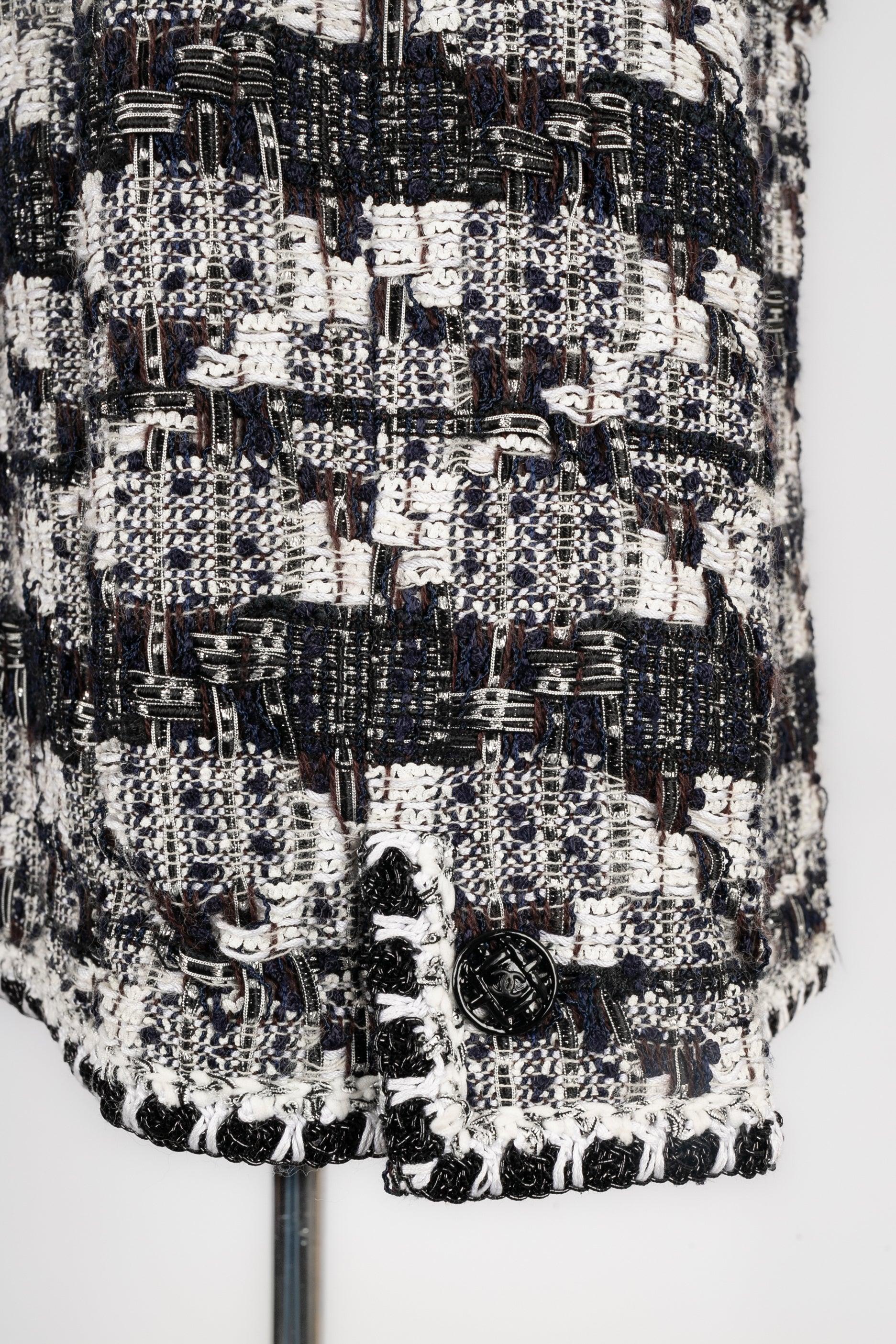 Chanel Black and White Tweed Jacket, 2006 4
