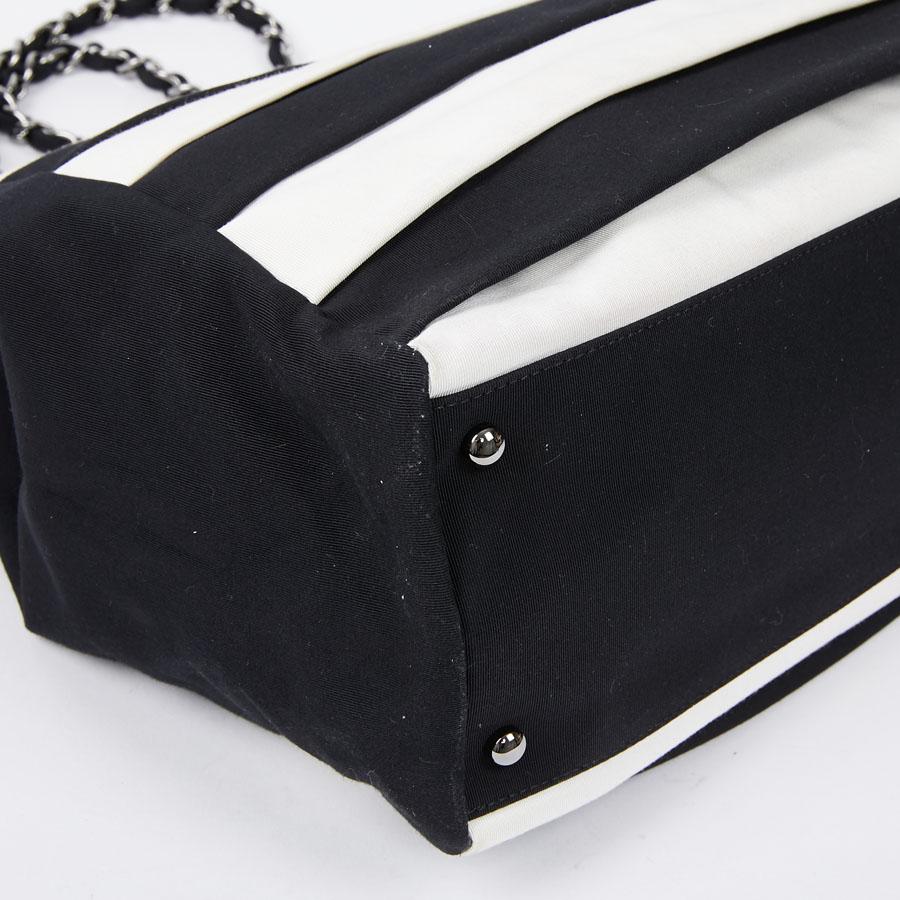 Chanel Black and White Two-Tone bag For Sale at 1stDibs | chanel black ...