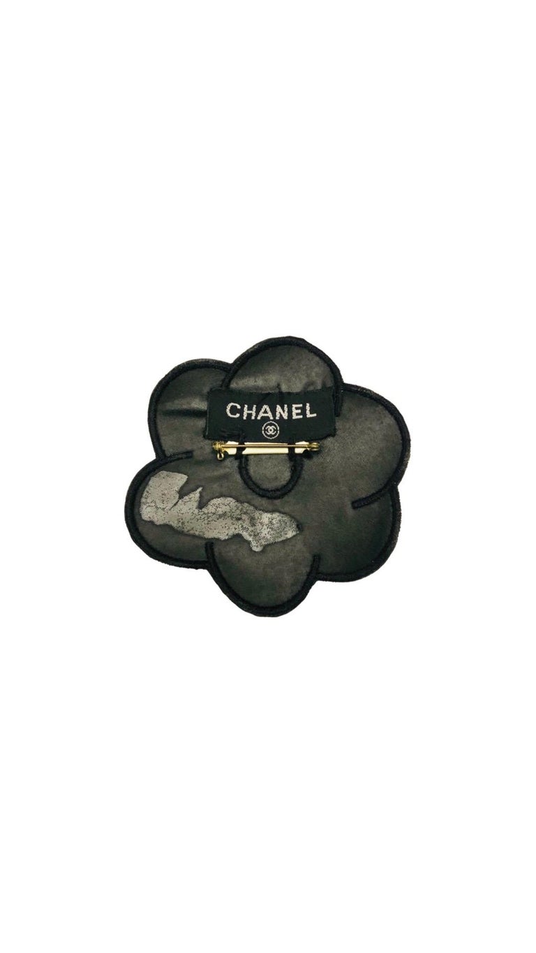 Women's or Men's Chanel Black and Yellow Camellia Brooch For Sale