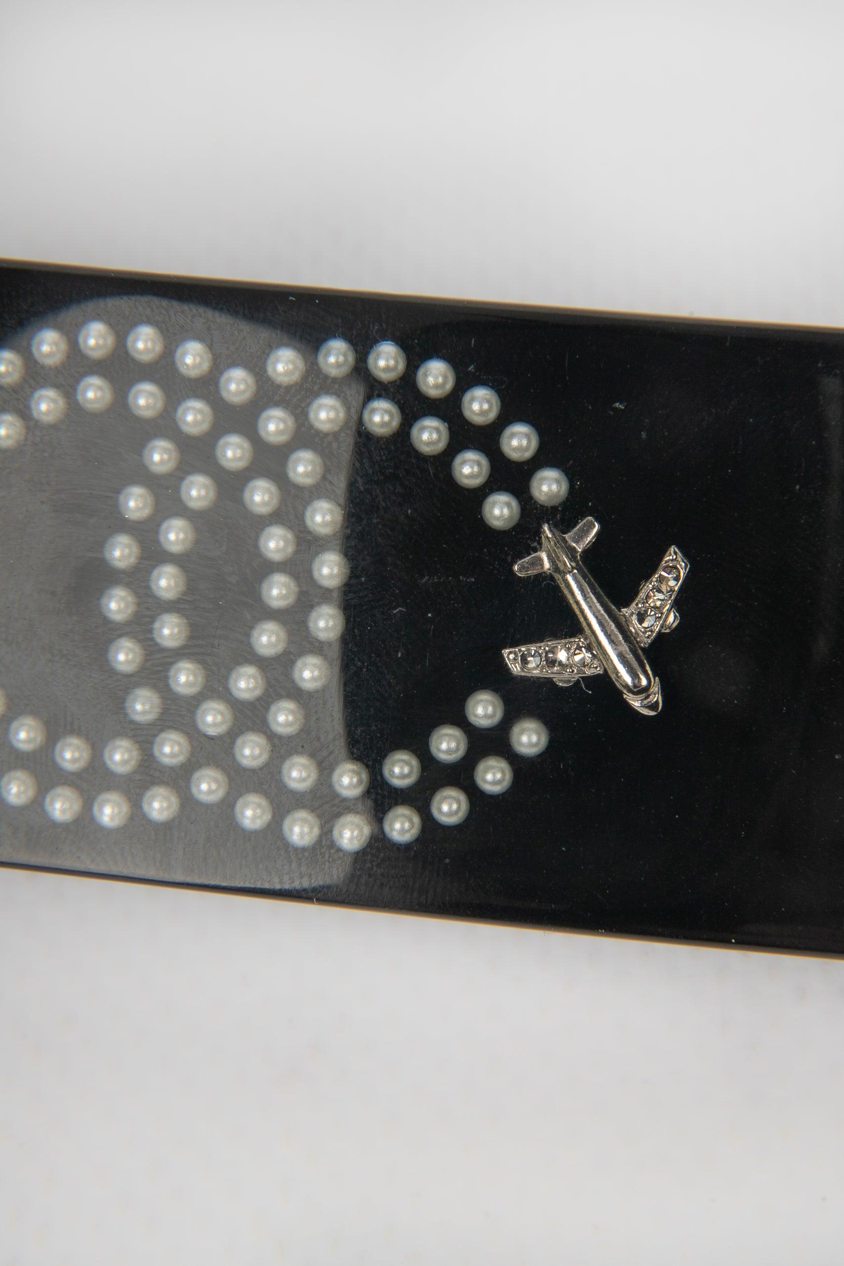 Chanel  Black Bakelite Hair Clip with CC Logo, 2016 In Excellent Condition In SAINT-OUEN-SUR-SEINE, FR