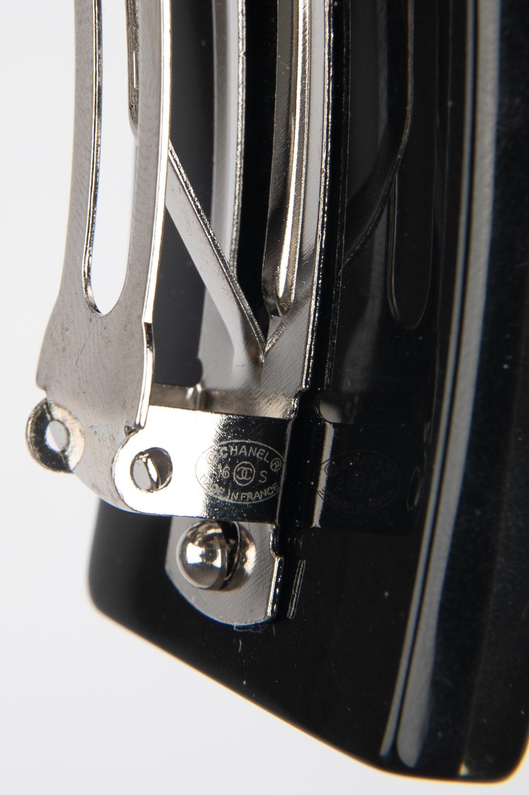 Chanel  Black Bakelite Hair Clip with CC Logo, 2016 3