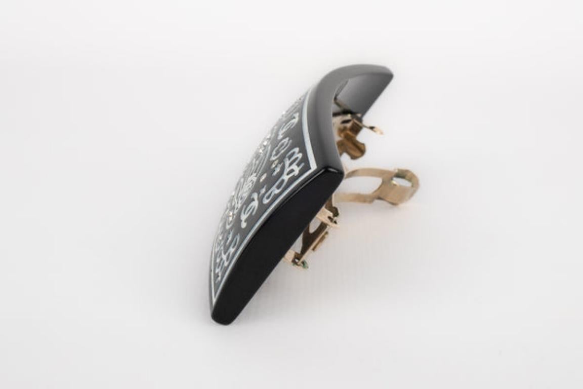 Women's Chanel Black Bakelite Hair Clip with Rhinestones Spring, 2009 For Sale