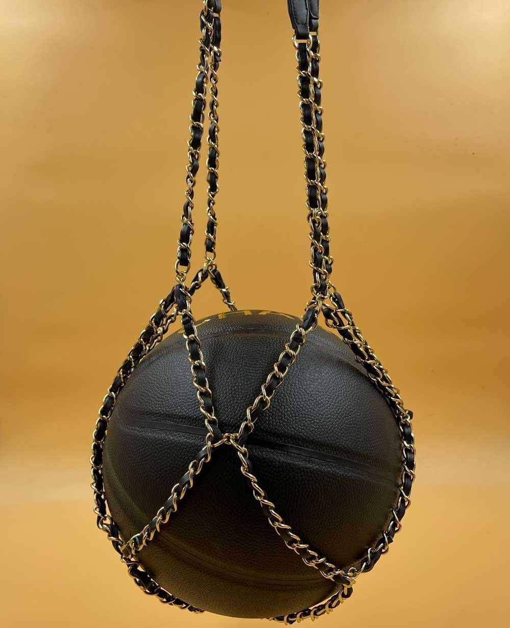 Women's or Men's CHANEL Black BasketBall with its Chain in Leather and Metal