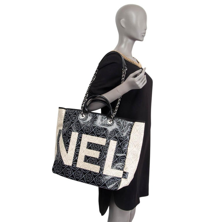 CHANEL black and beige 2018 CAMELIA PRINT DEAUVILLE MEDIUM TOTE Bag at  1stDibs