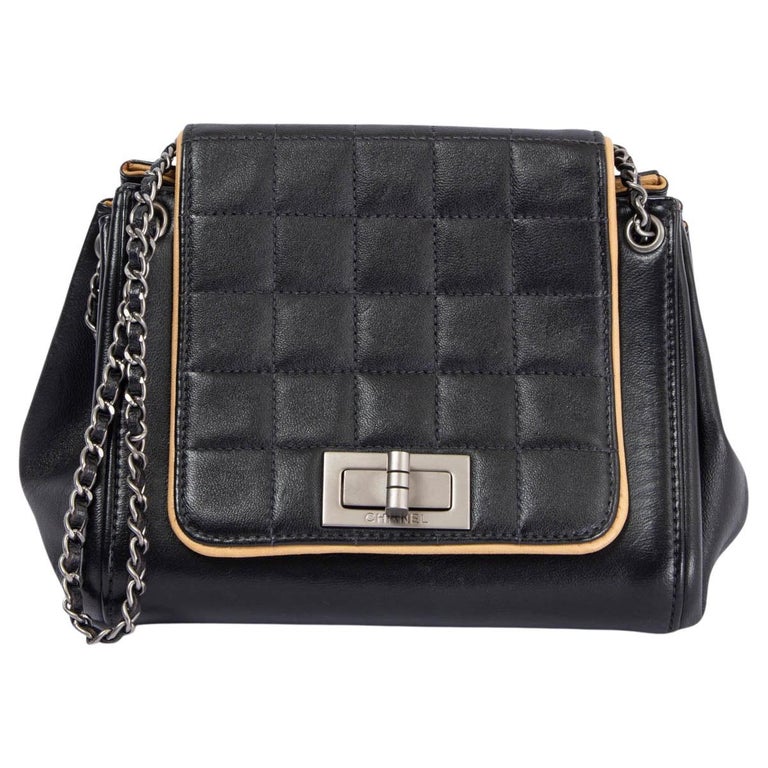 Chanel Accordion - 35 For Sale on 1stDibs